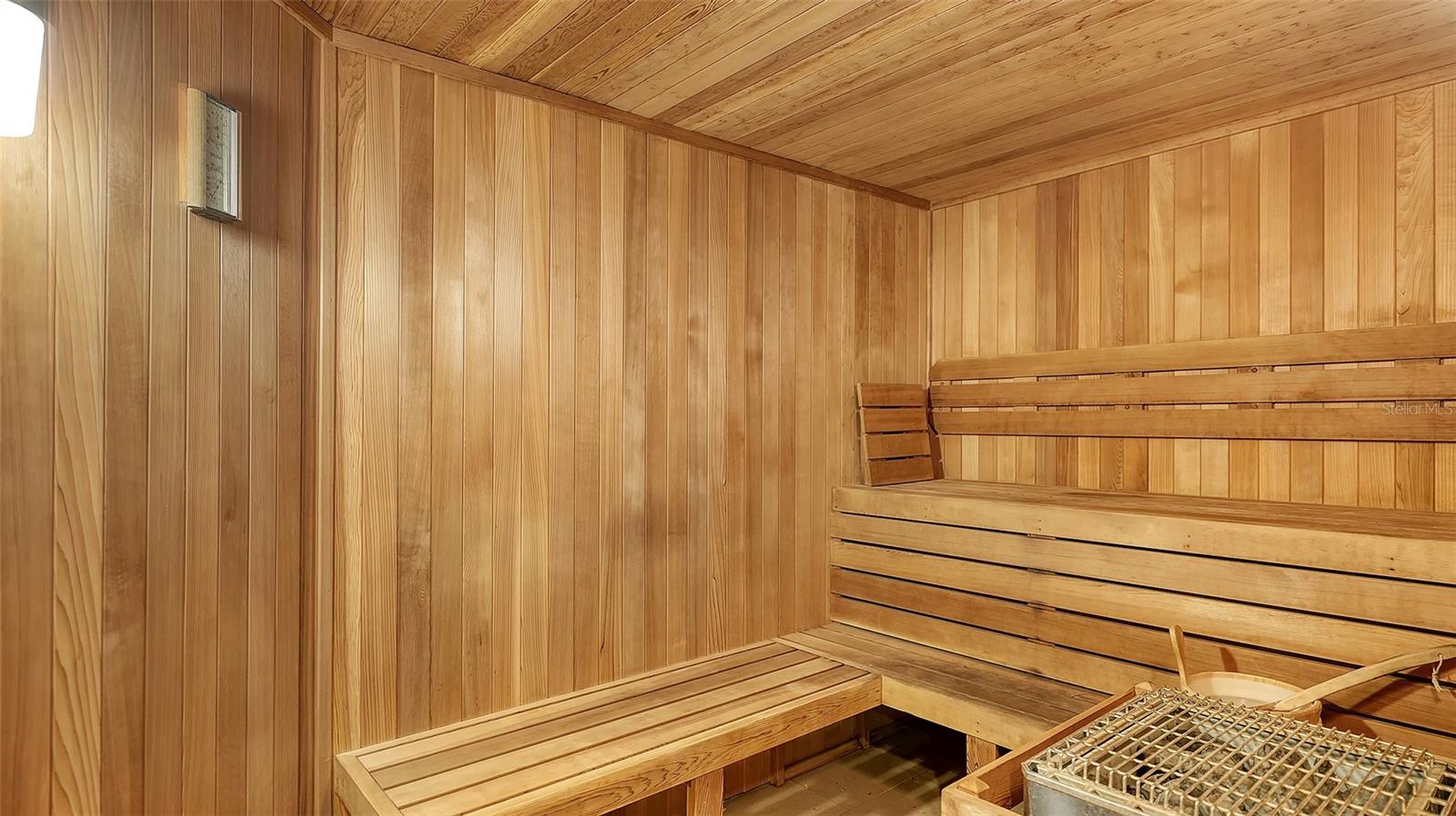 Image 42 of 51 For 800 Tamiami Trail 307