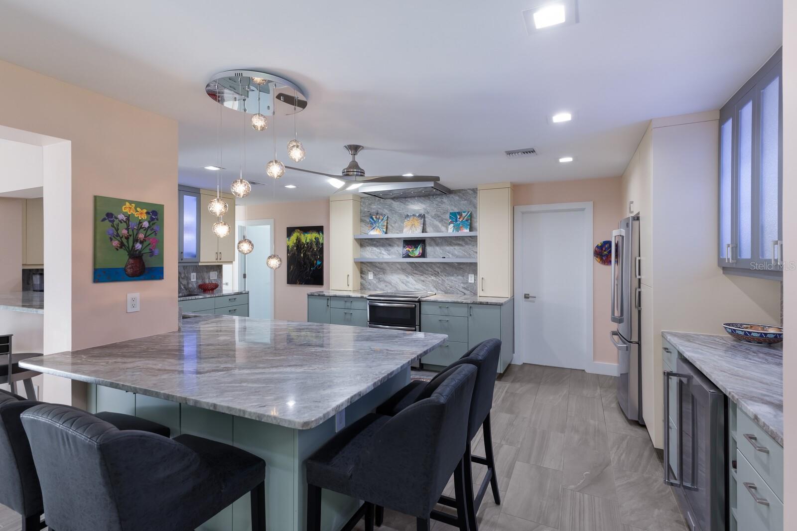 Image 11 of 52 For 426 Shore Drive