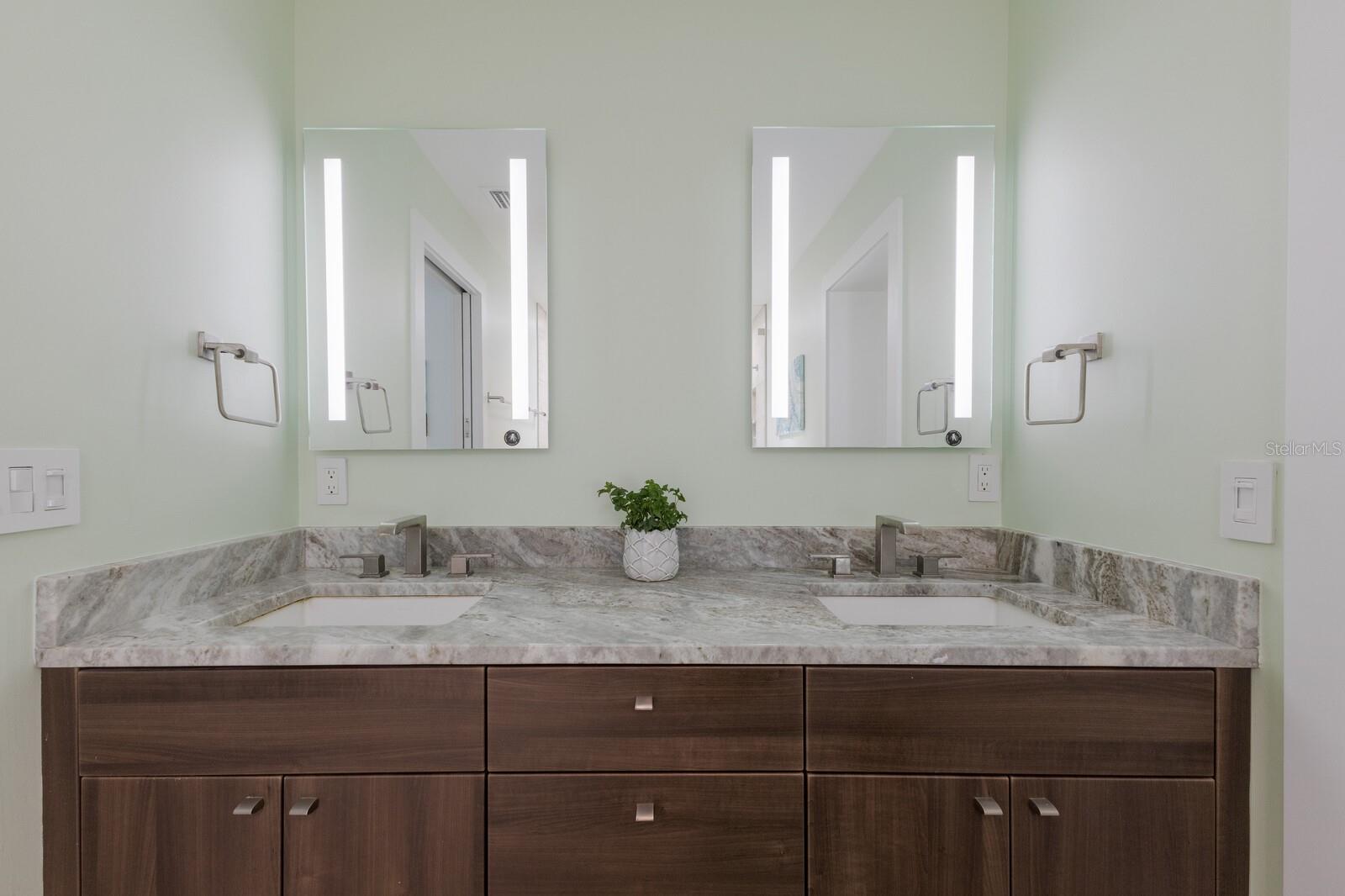 Image 27 of 52 For 426 Shore Drive