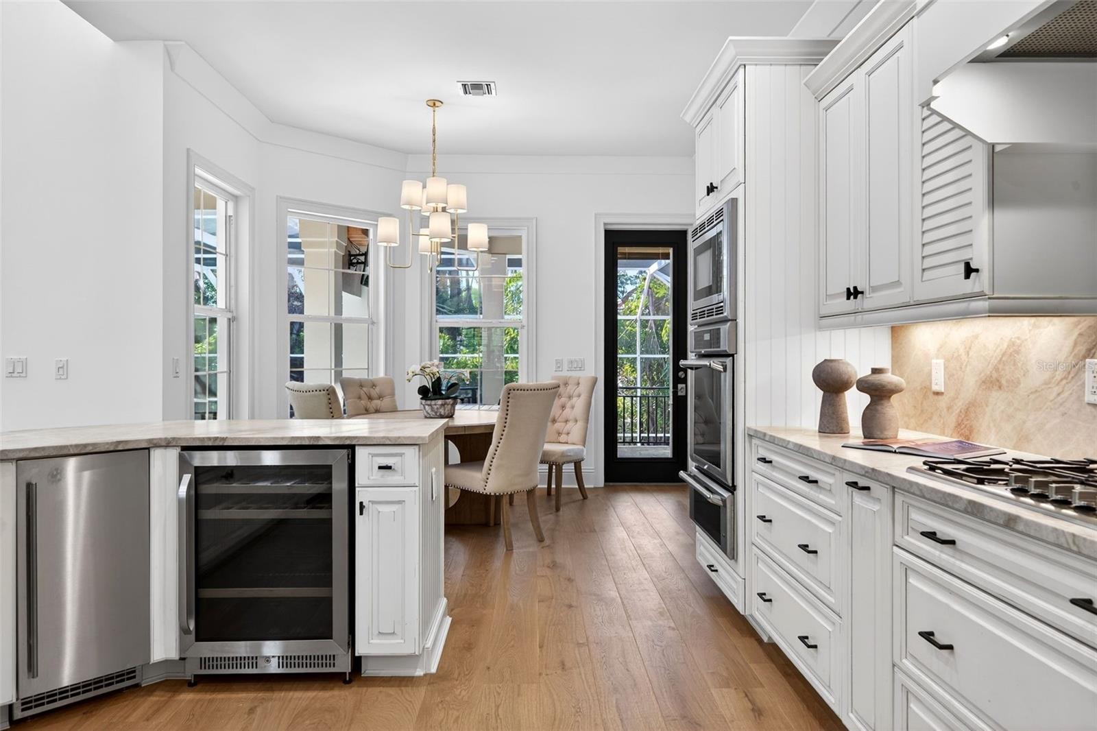 Image 23 of 86 For 1349 Harbor Drive