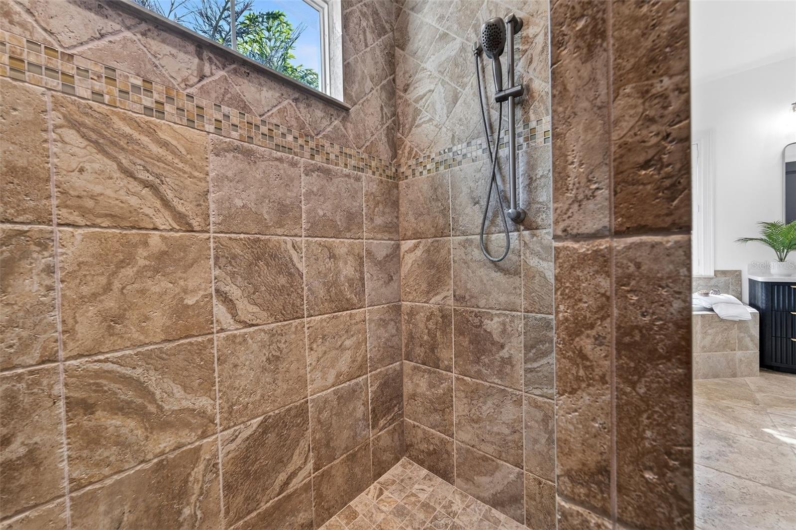 Image 38 of 86 For 1349 Harbor Drive