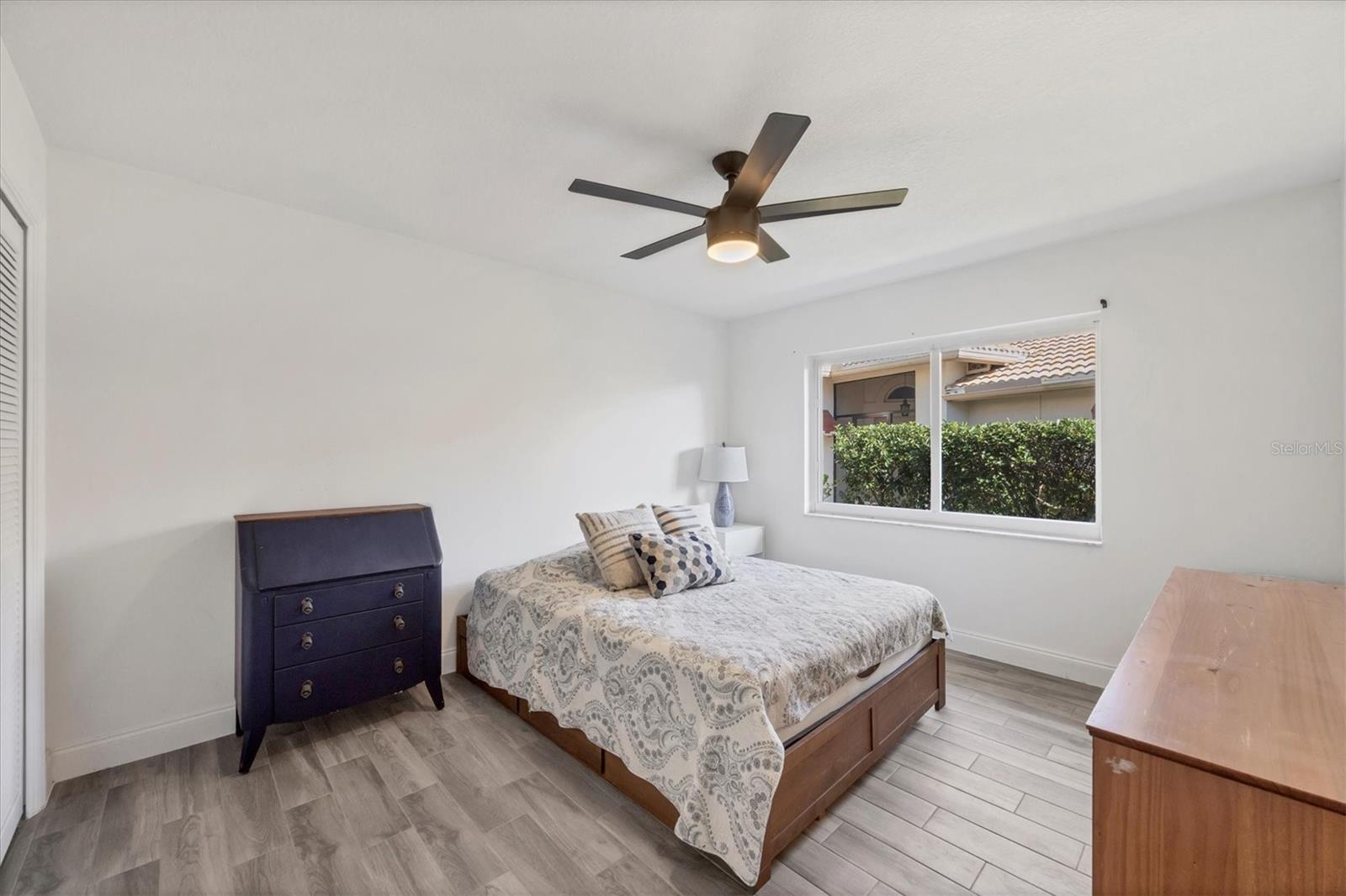 Image 16 of 34 For 4414 Turnberry Court