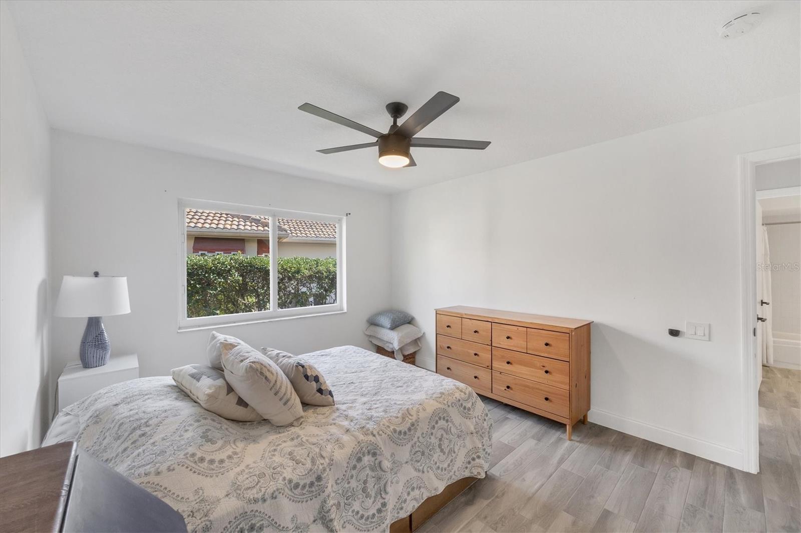 Image 17 of 34 For 4414 Turnberry Court