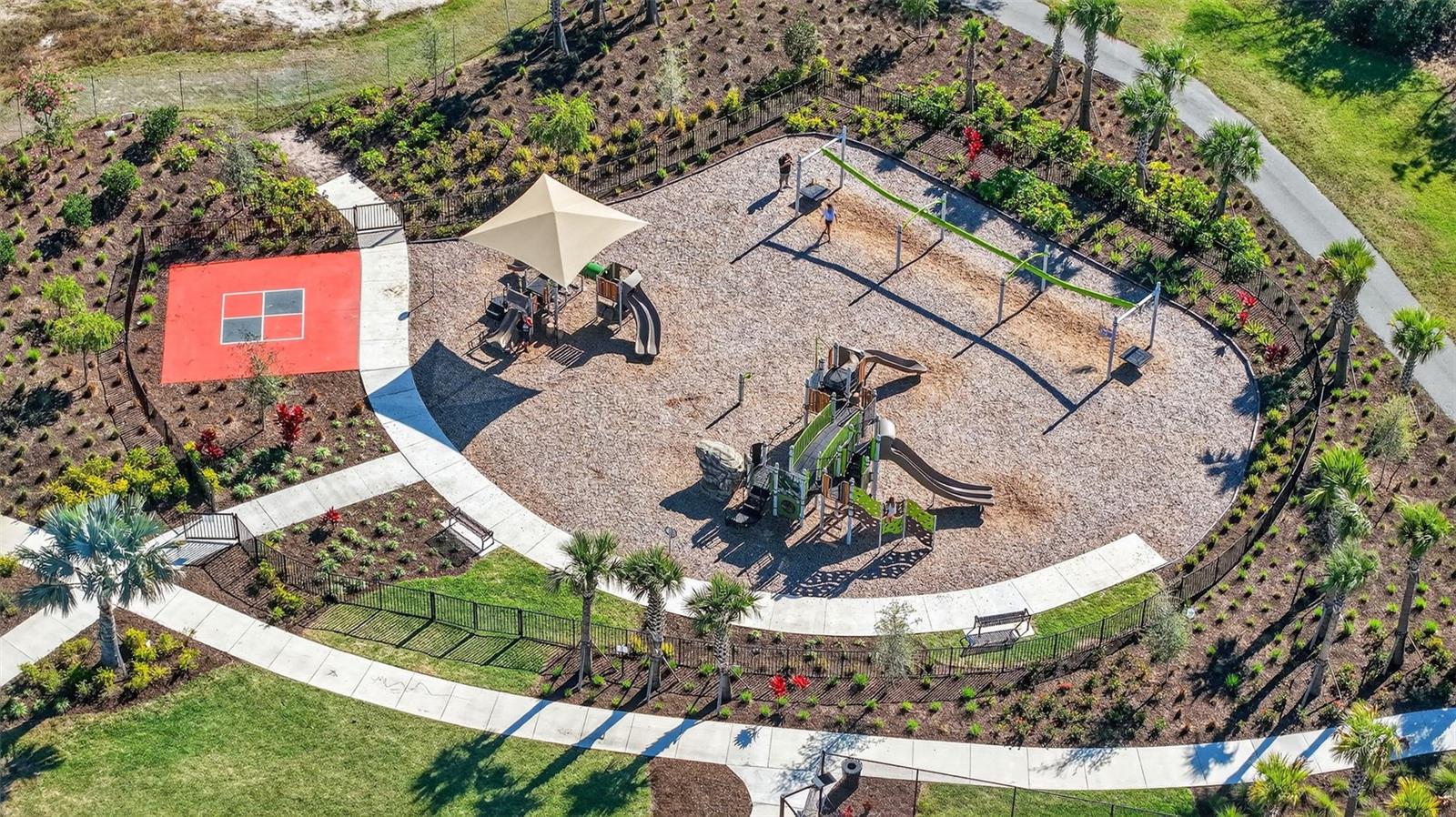 Image 27 of 54 For 17721 Crescent Moon Loop