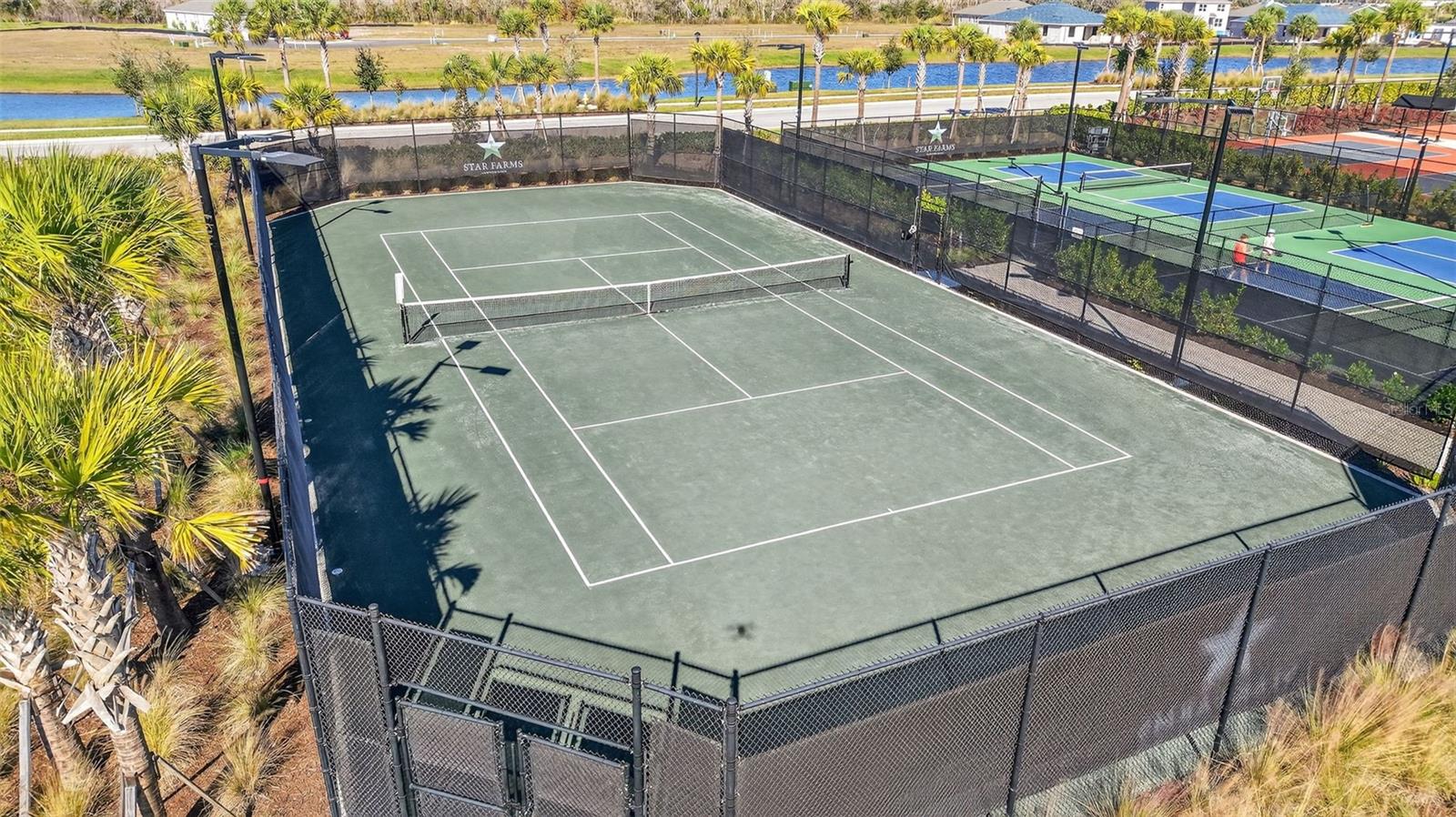 Image 30 of 54 For 17721 Crescent Moon Loop