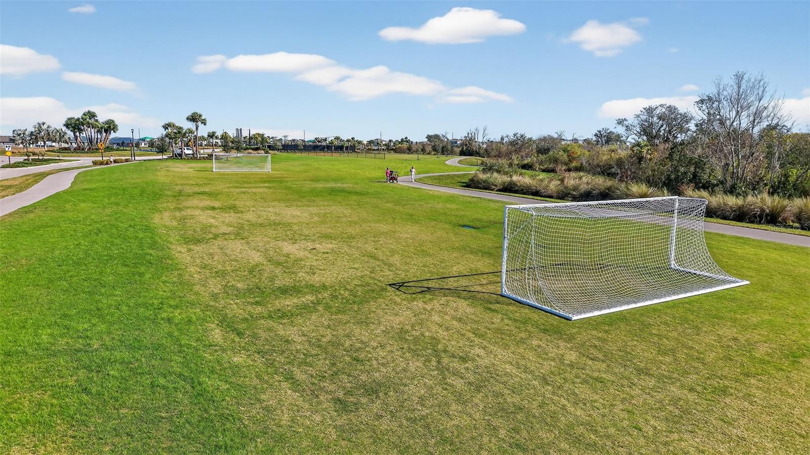 Image 32 of 54 For 17721 Crescent Moon Loop