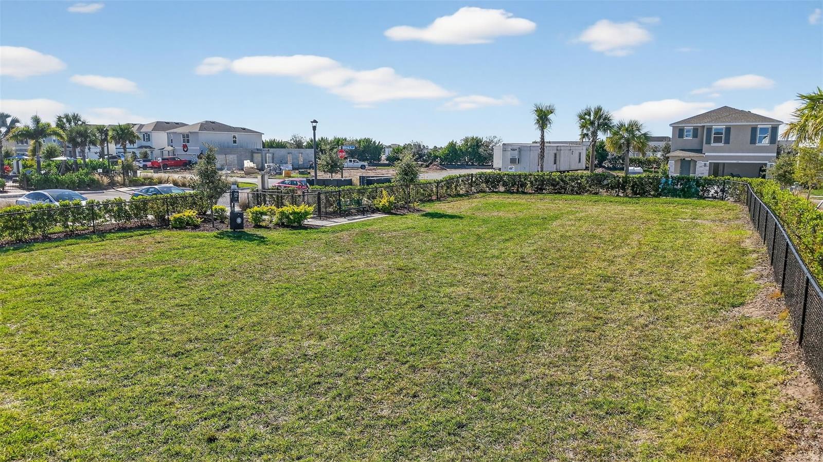 Image 43 of 54 For 17721 Crescent Moon Loop