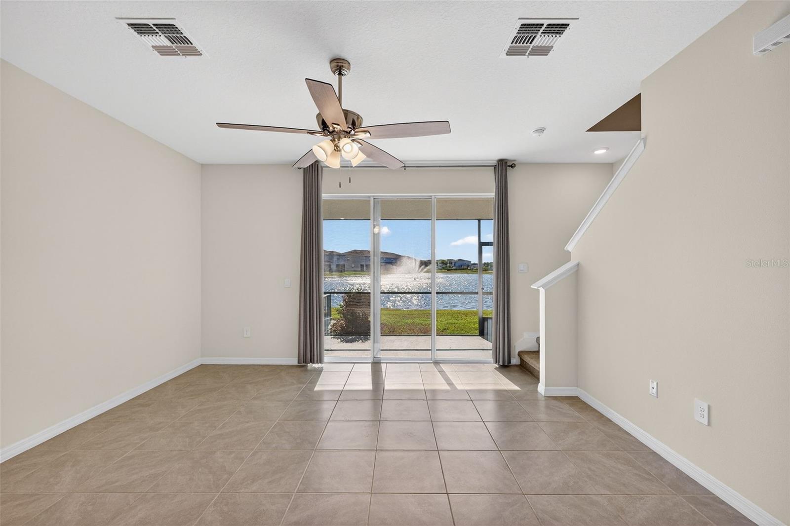 Image 8 of 54 For 17721 Crescent Moon Loop