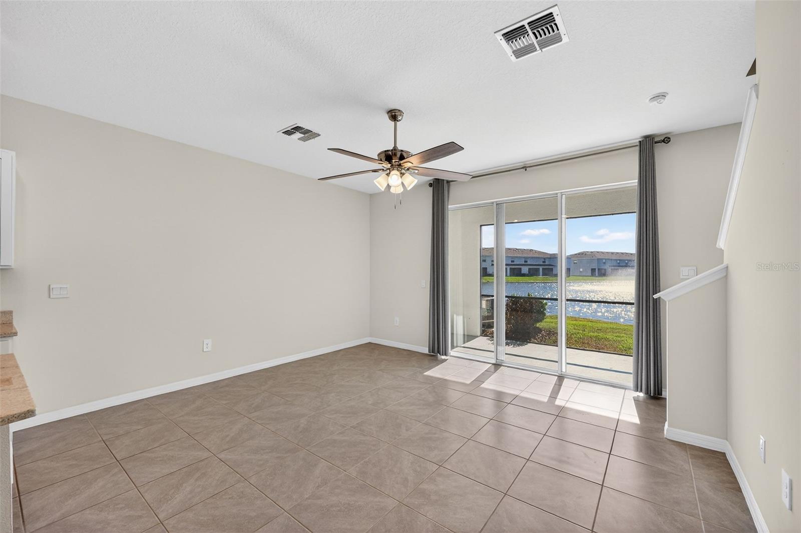 Image 9 of 54 For 17721 Crescent Moon Loop