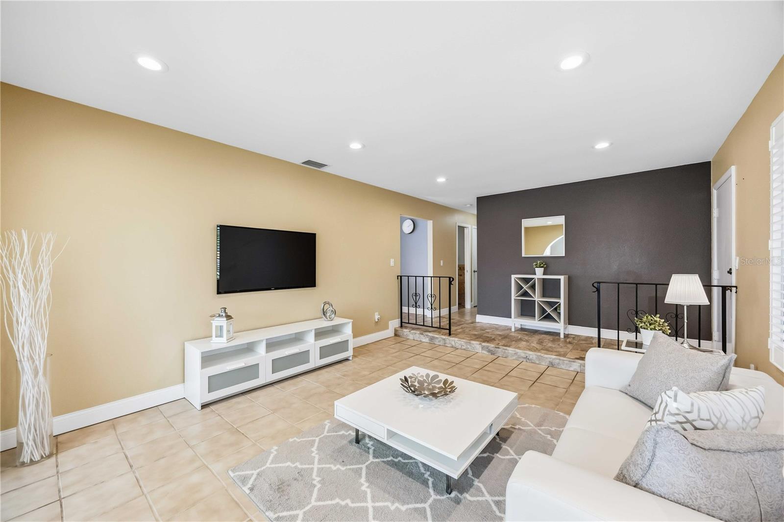 Image 9 of 47 For 5085 Kingsley Road