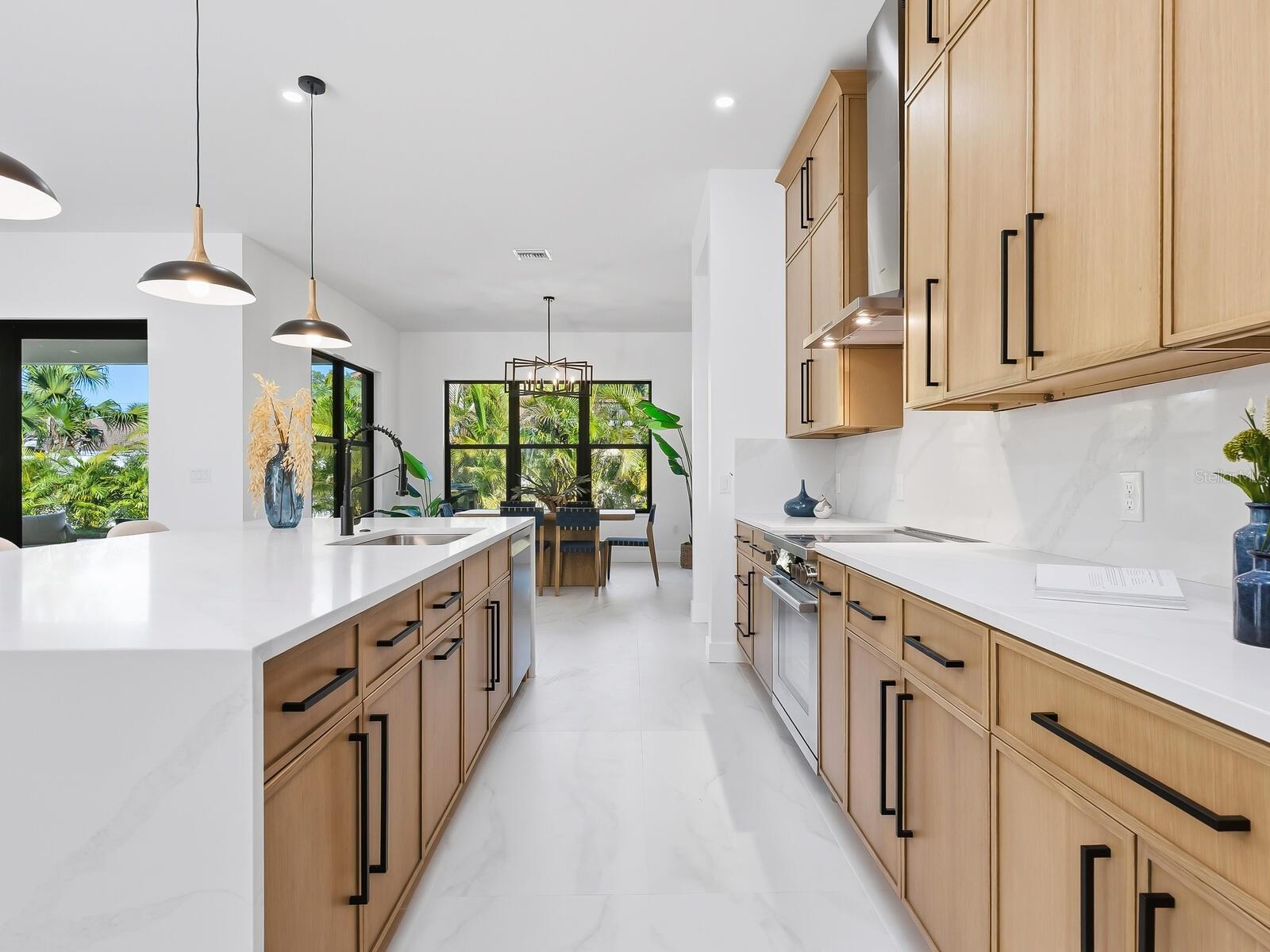 Image 19 of 45 For 2303 Loma Linda Street