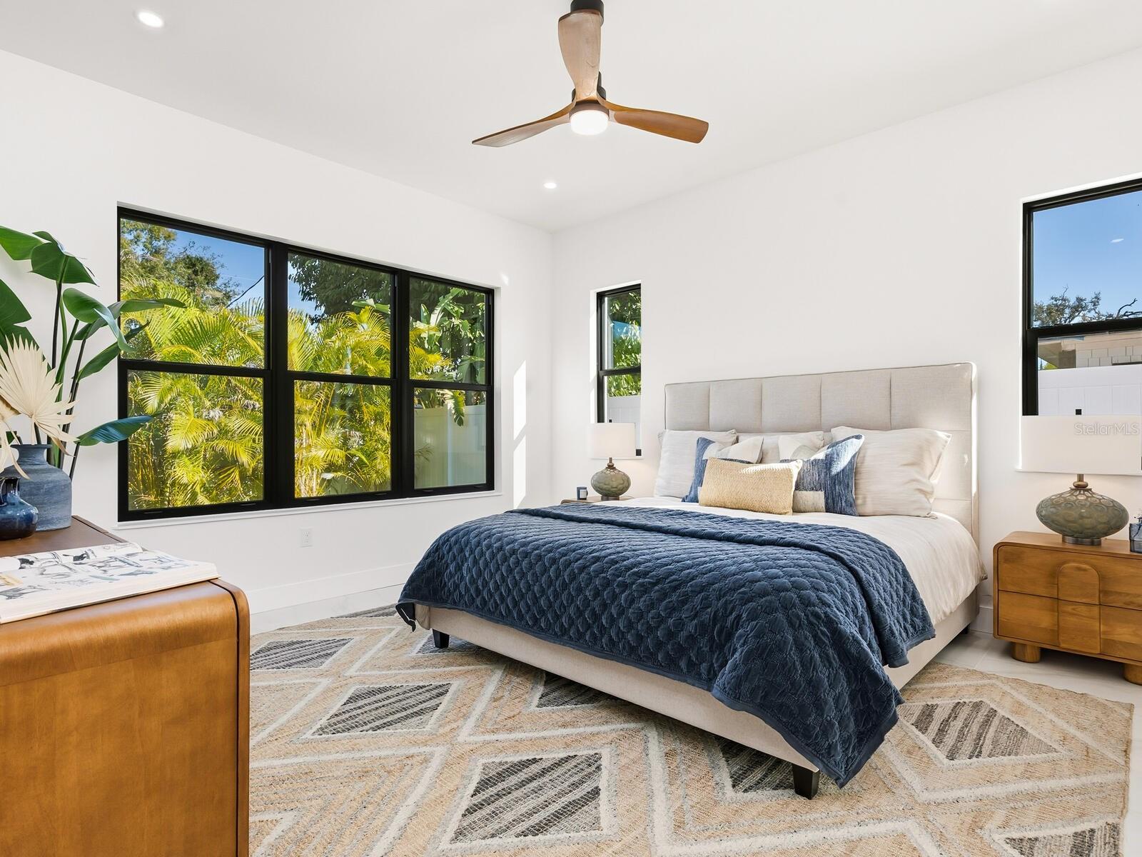 Image 22 of 45 For 2303 Loma Linda Street