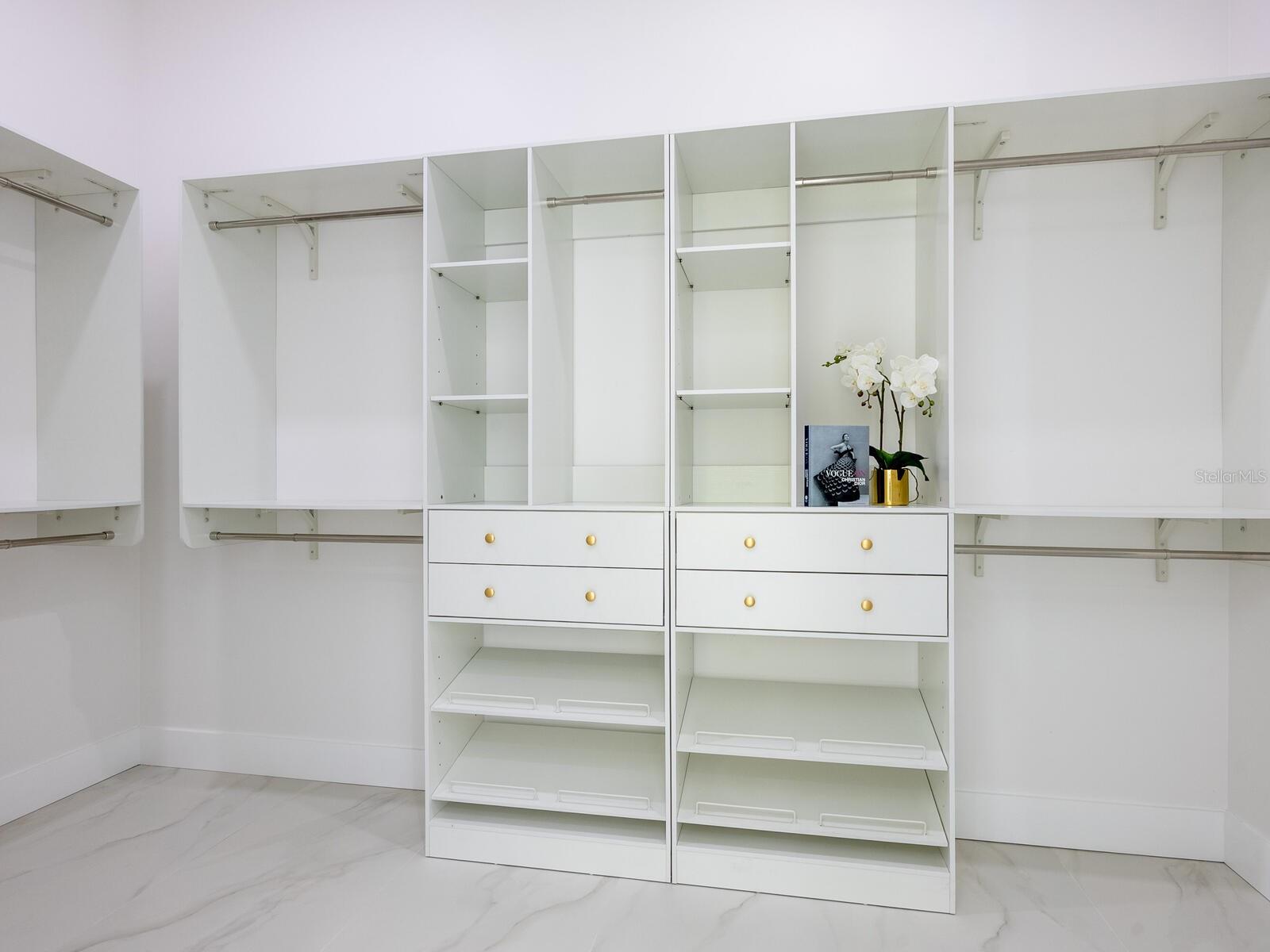 Image 27 of 45 For 2303 Loma Linda Street