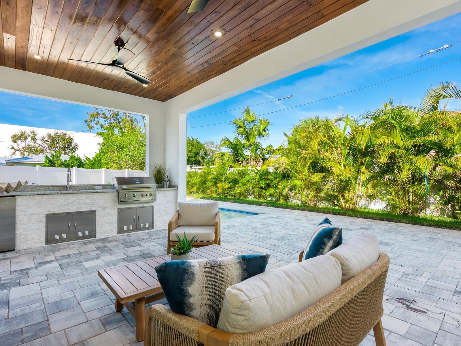 Image 31 of 45 For 2303 Loma Linda Street