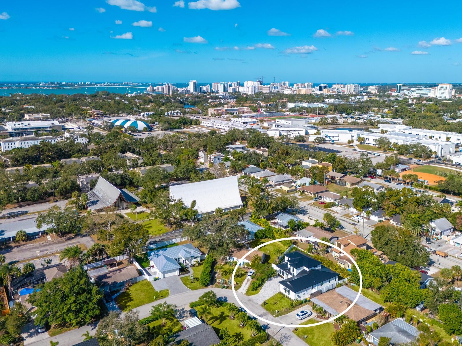 Image 6 of 45 For 2303 Loma Linda Street