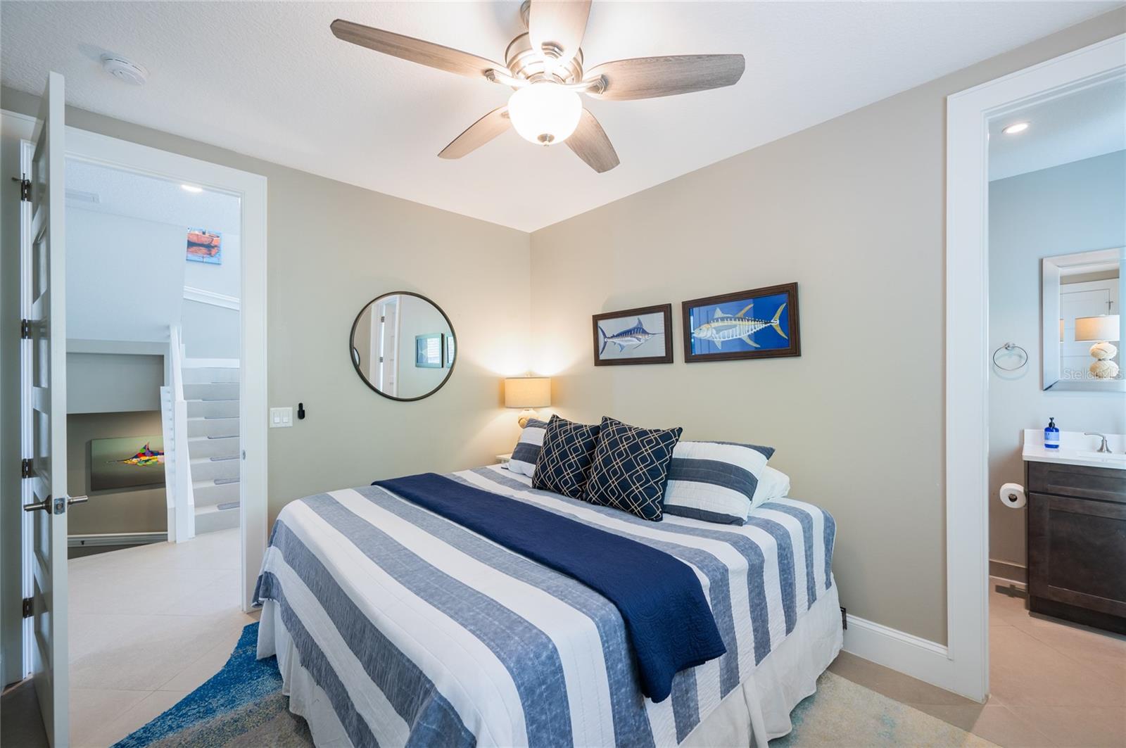 Listing photo id 39 for 2201 Avenue C