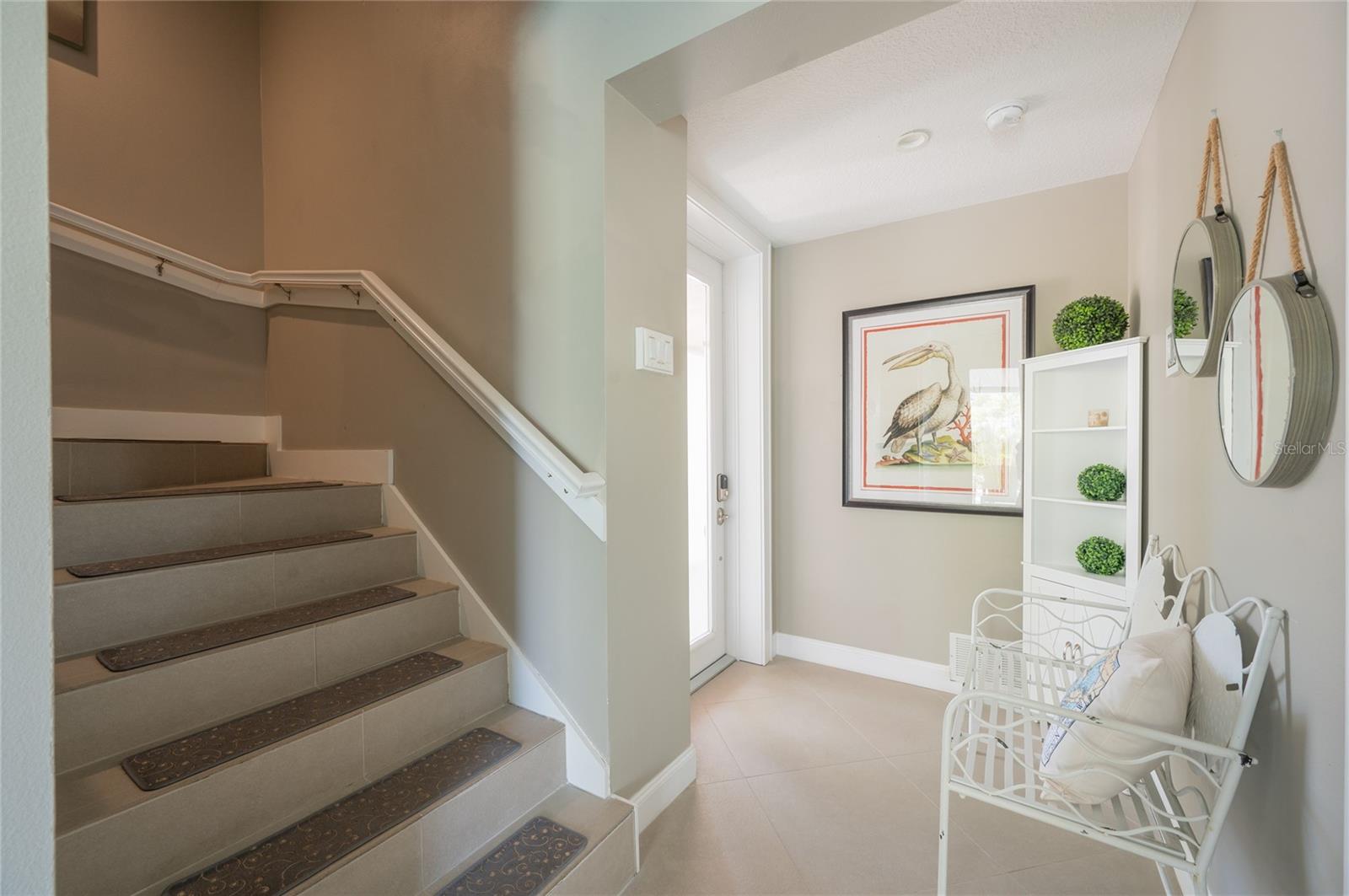 Listing photo id 53 for 2201 Avenue C