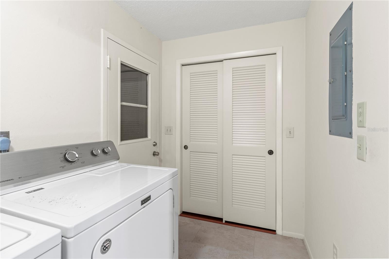 Image 31 of 54 For 6520 10th Avenue W 5714