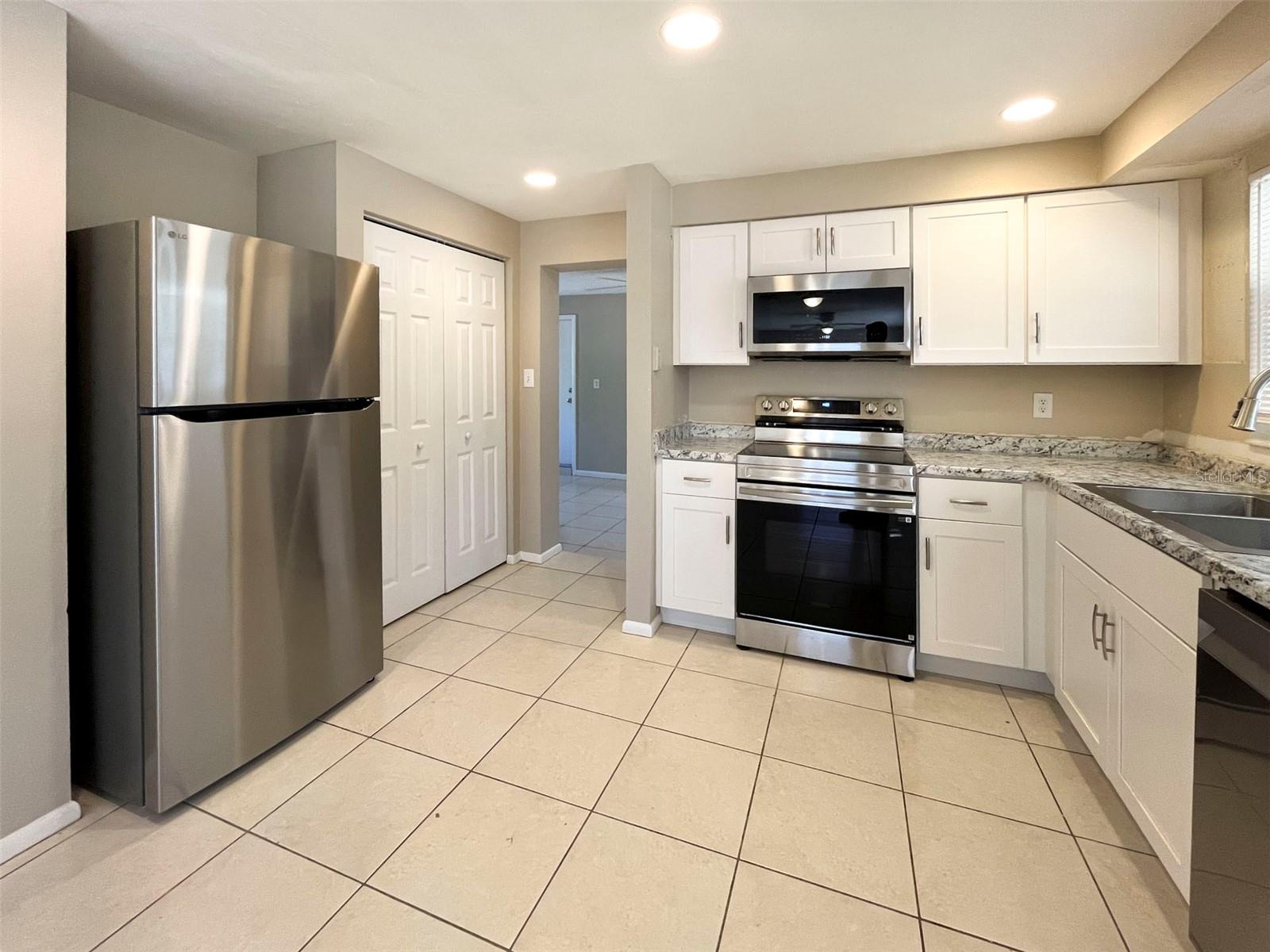 Image 5 of 14 For 5001 Bell Meade Drive