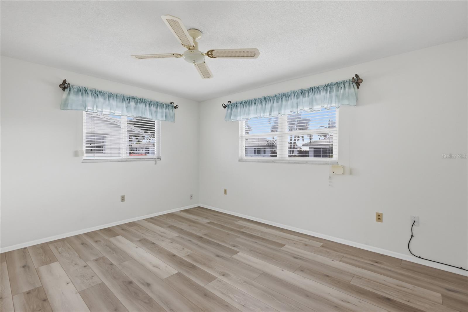 Image 14 of 34 For 3905 Joyce Drive