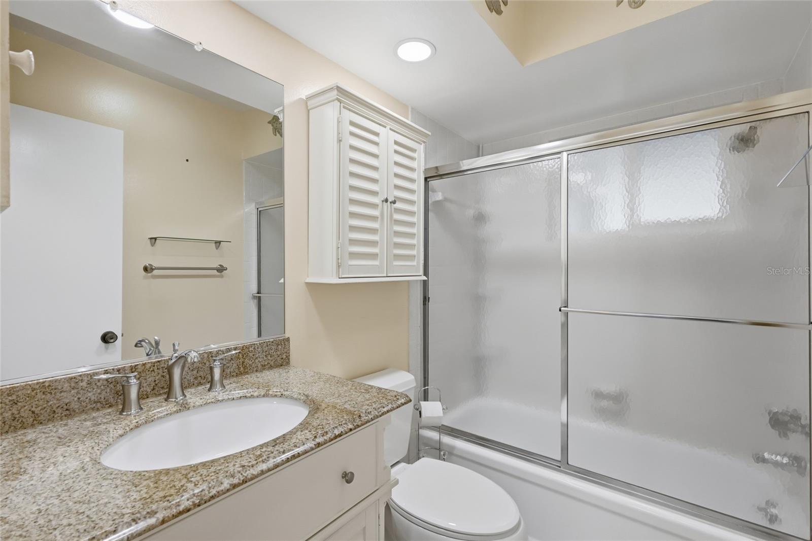 Image 15 of 34 For 3905 Joyce Drive