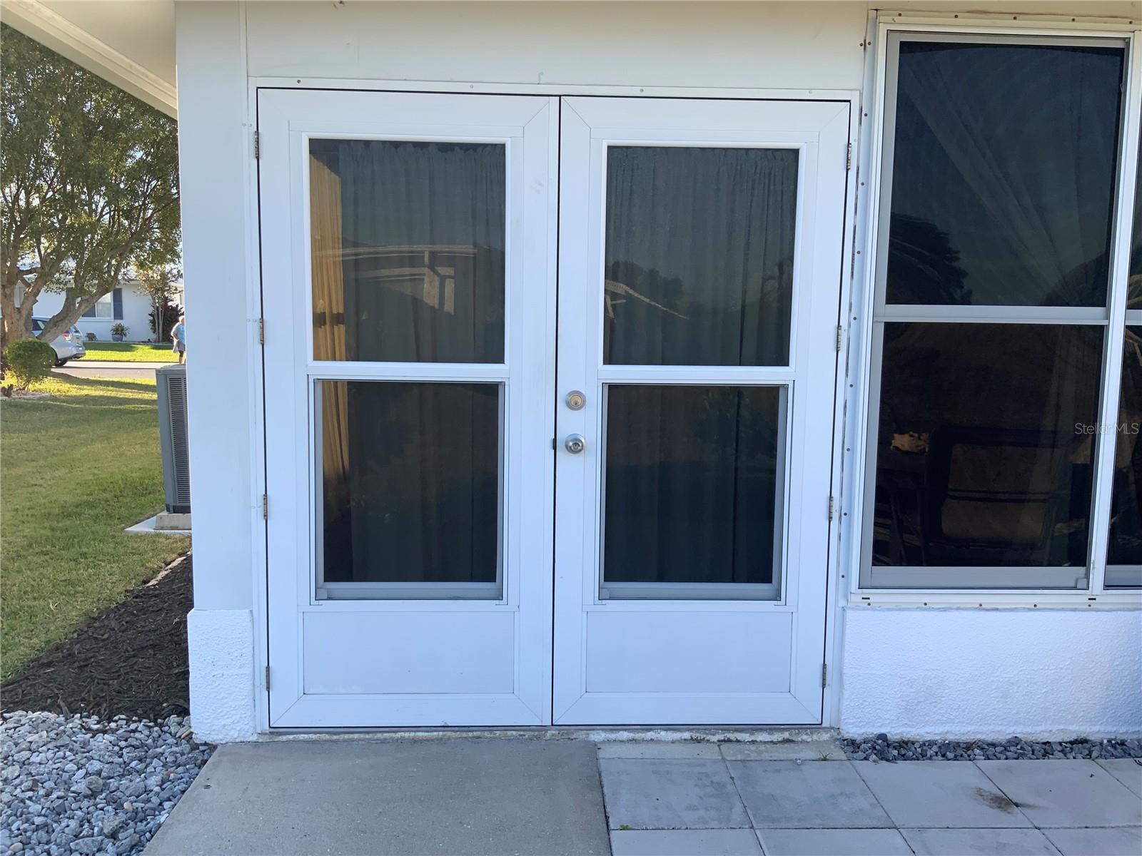 Image 22 of 34 For 3905 Joyce Drive