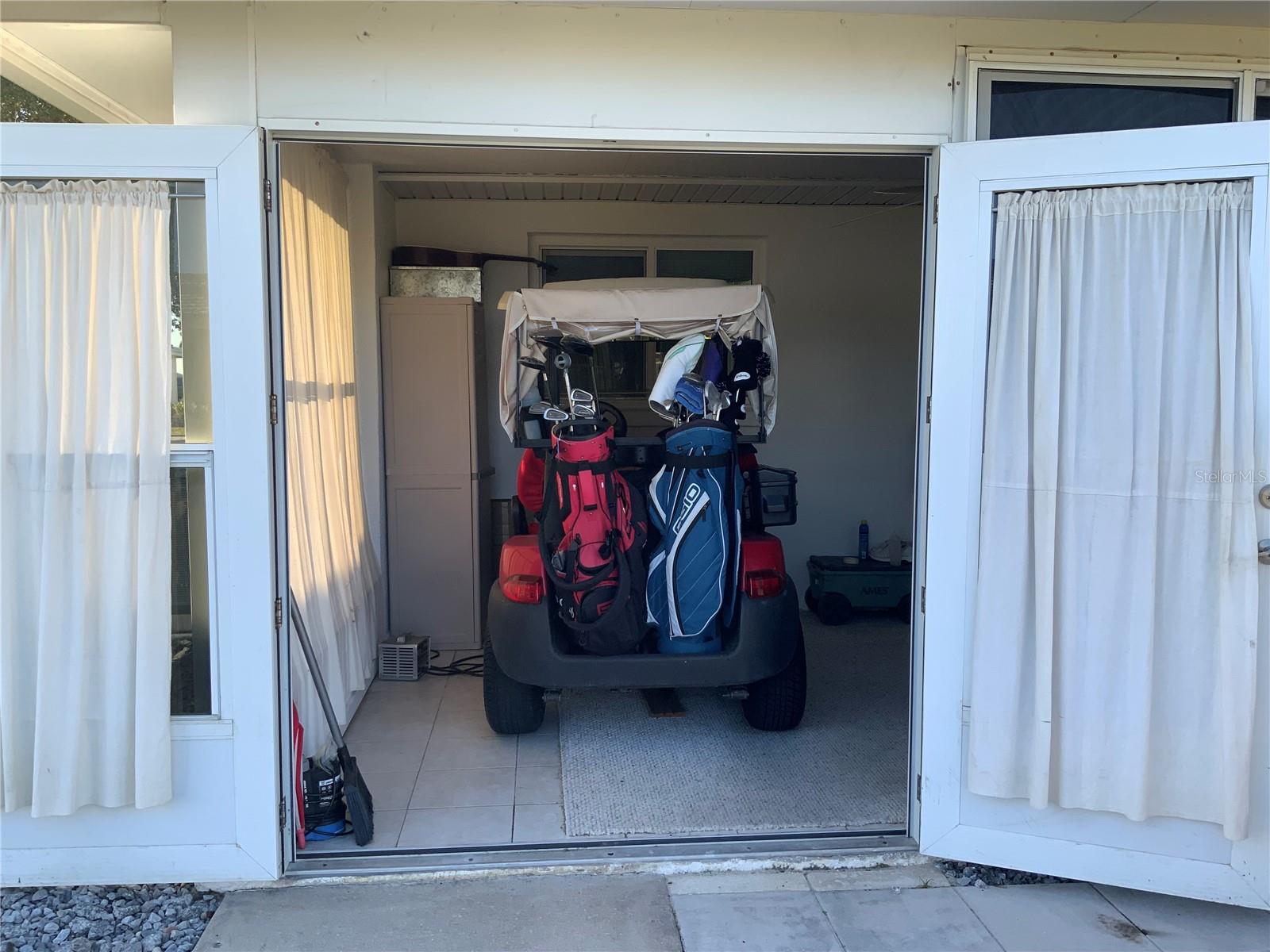 Image 23 of 34 For 3905 Joyce Drive