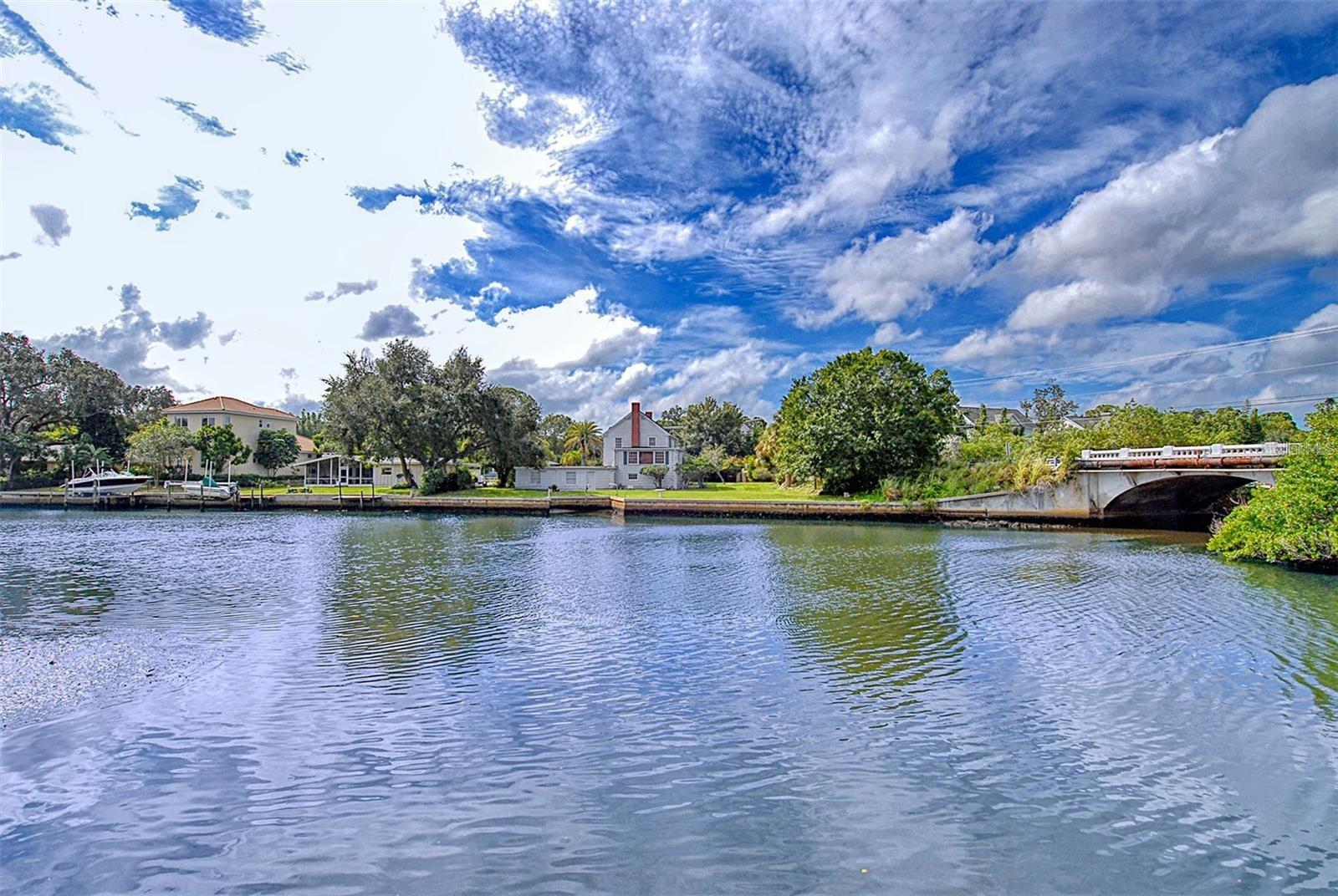 Image 38 of 92 For 835 Osprey Avenue 201