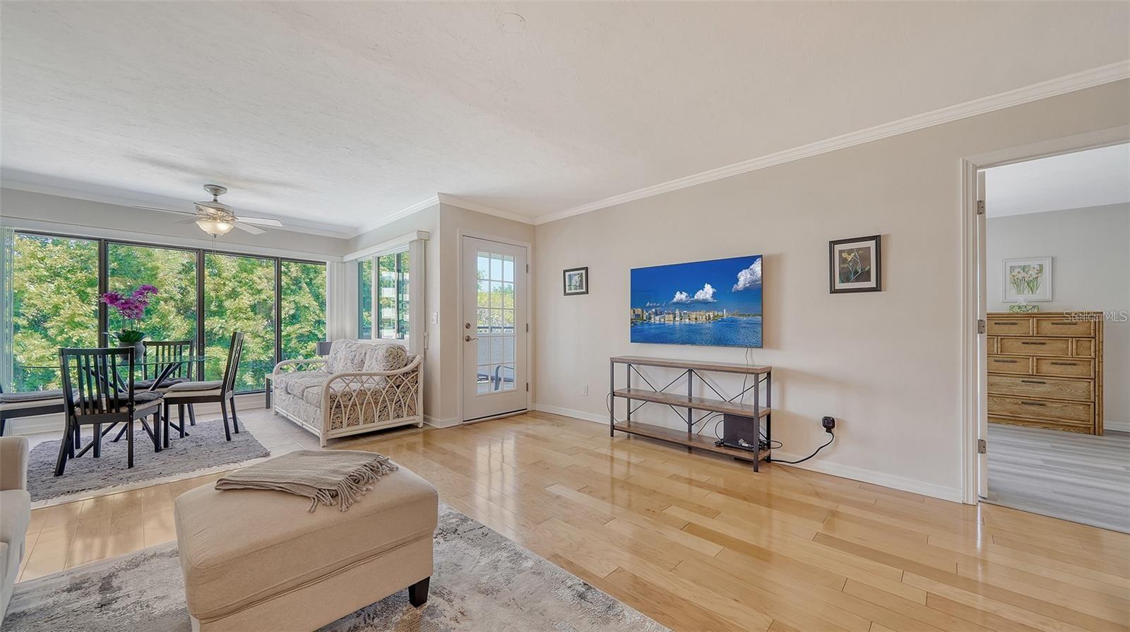 Image 5 of 92 For 835 Osprey Avenue 201