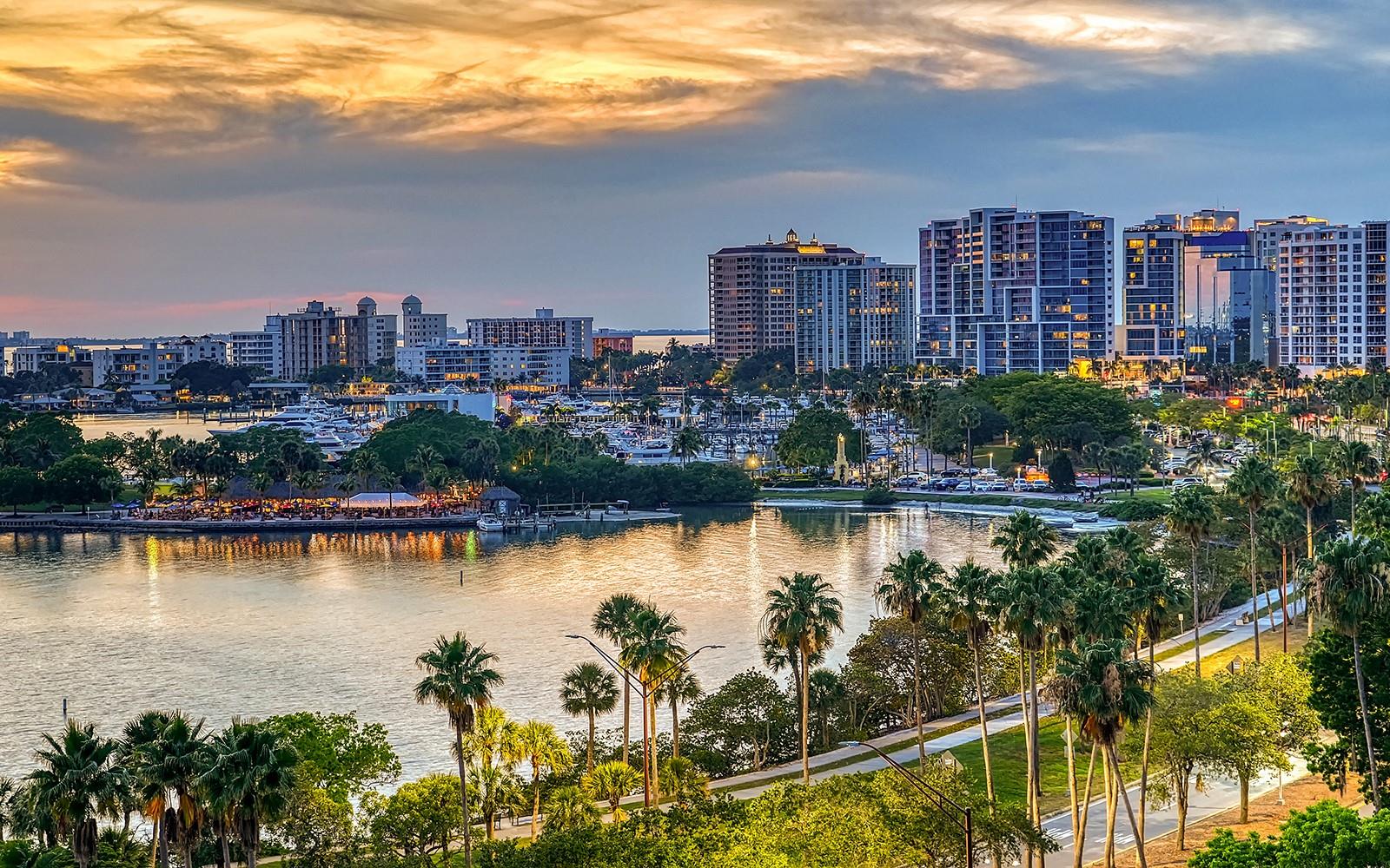 Image 75 of 92 For 835 Osprey Avenue 201