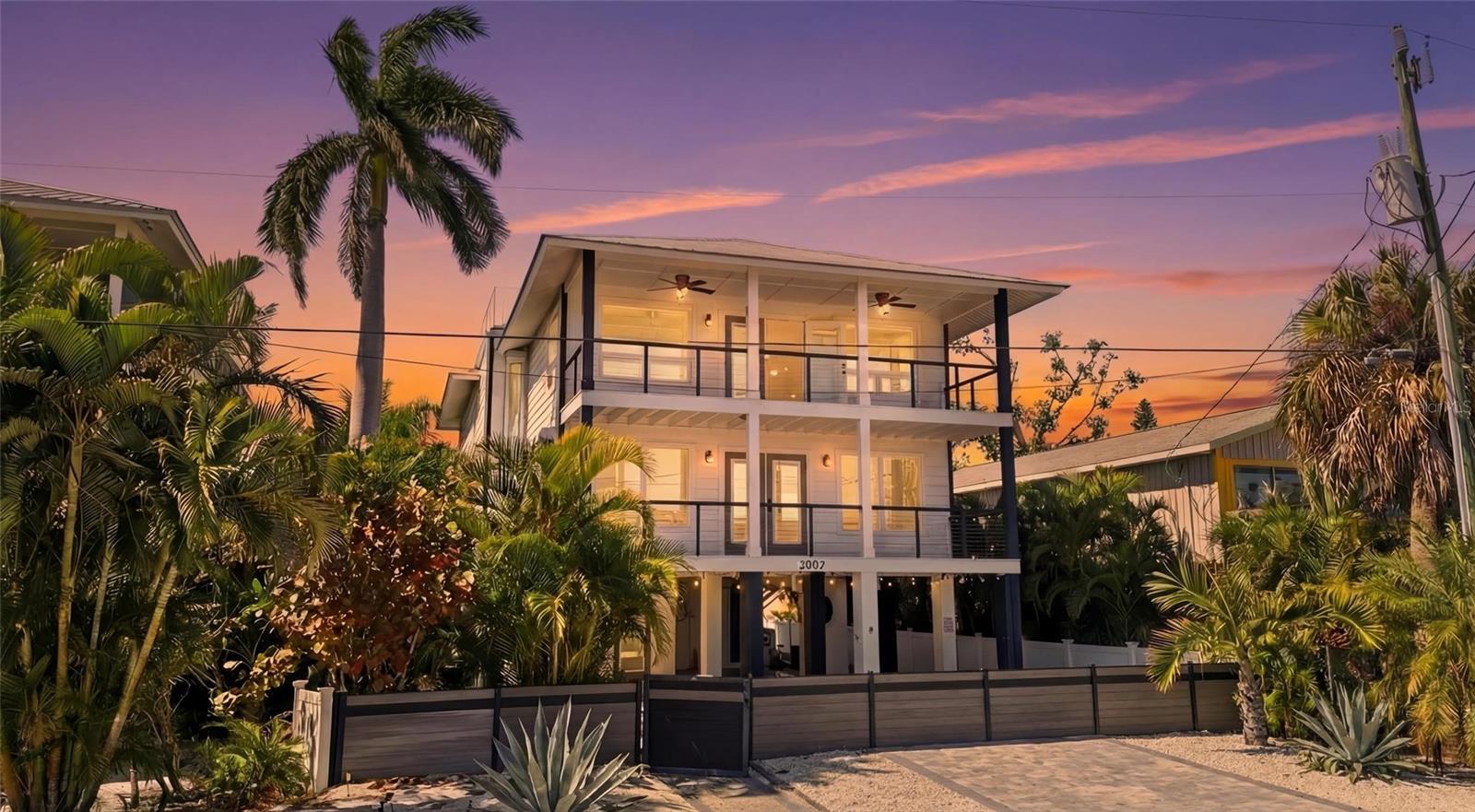 Details for 2502 Avenue B, BRADENTON BEACH, FL 34217