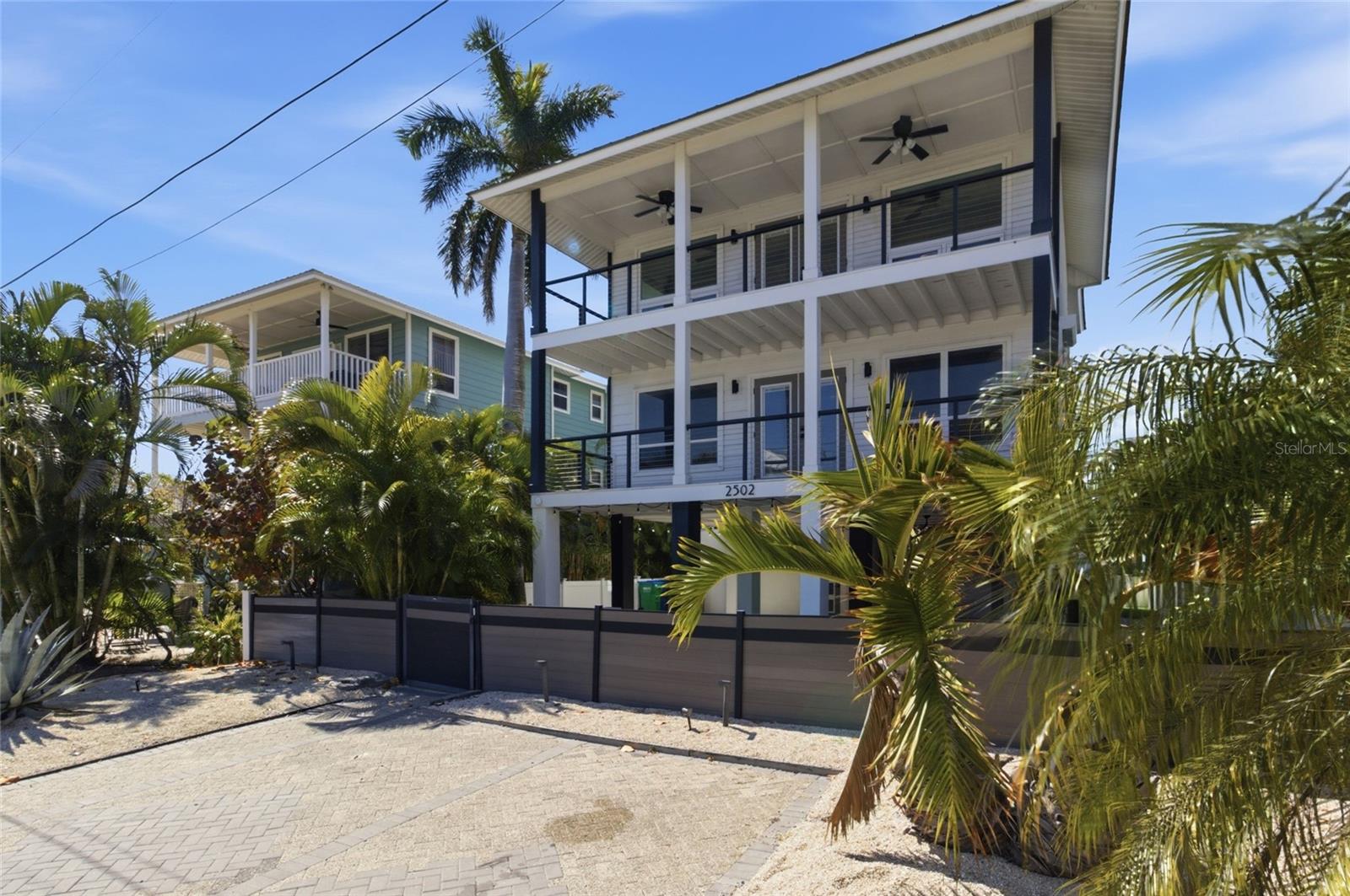 Image 3 of 67 For 2502 Avenue B