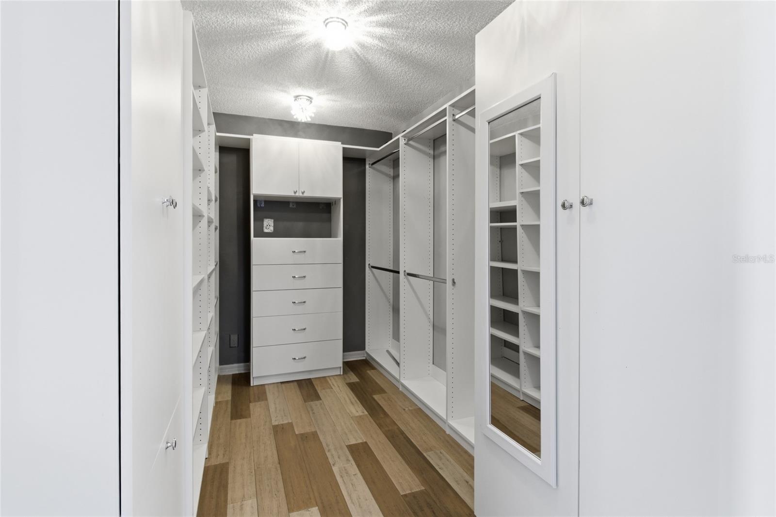 Image 41 of 67 For 2502 Avenue B