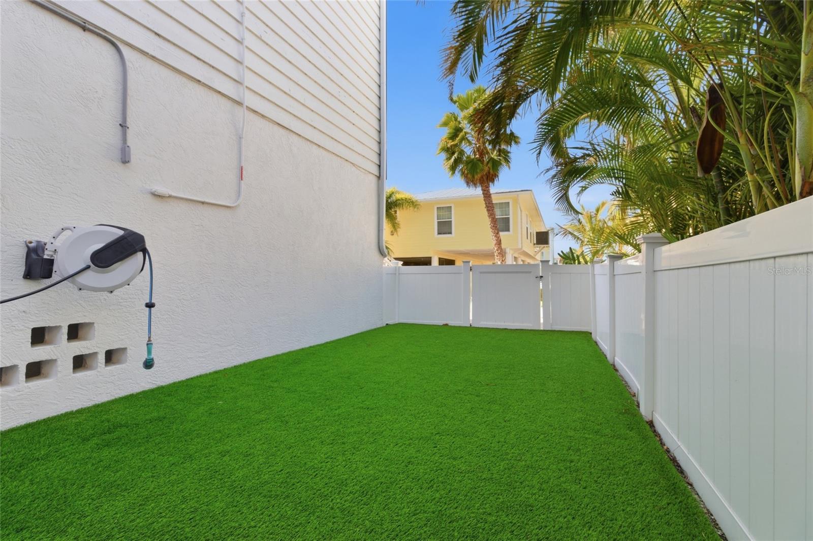 Image 58 of 67 For 2502 Avenue B