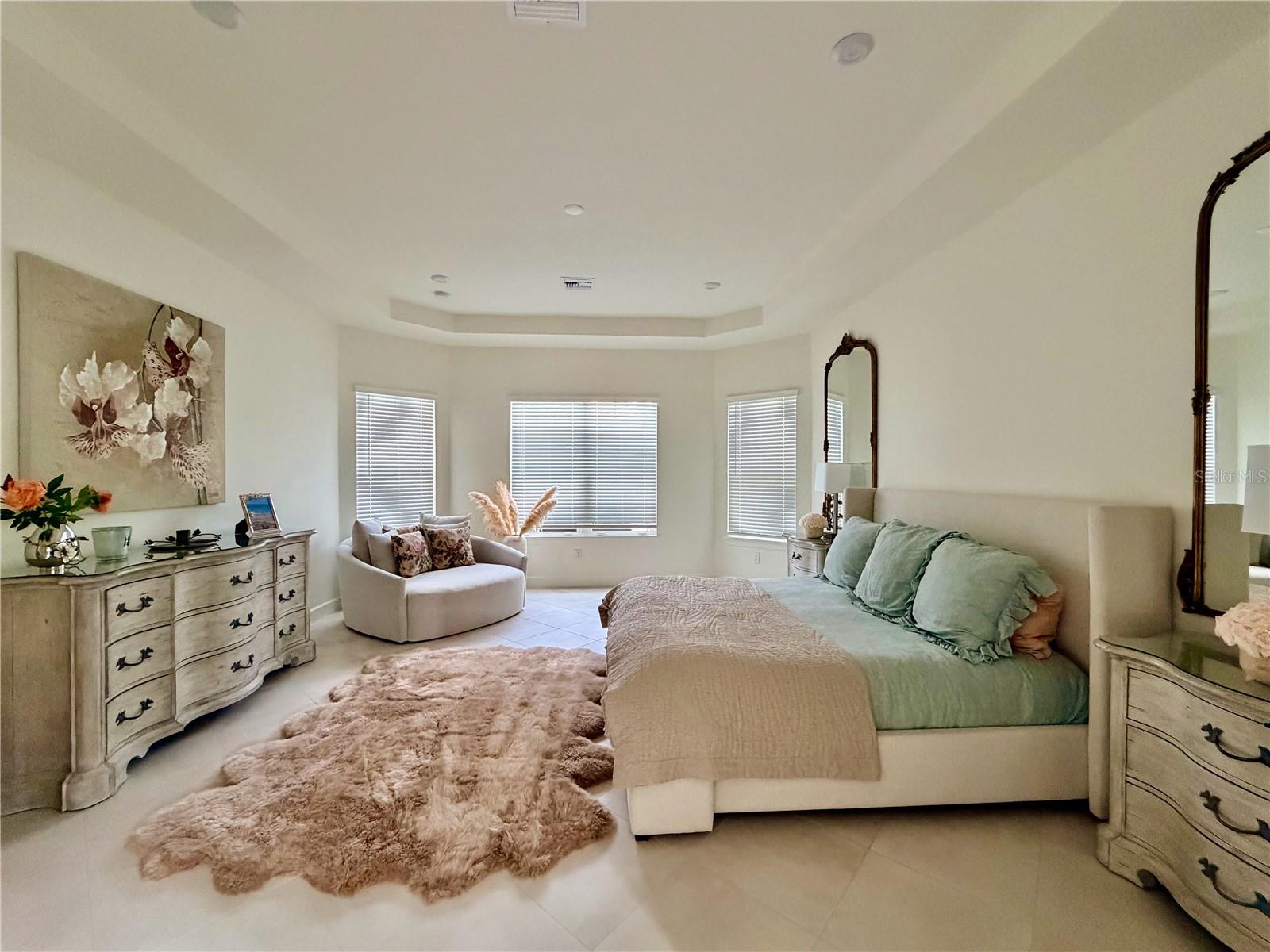 Image 4 of 83 For 15315 Derna Terrace