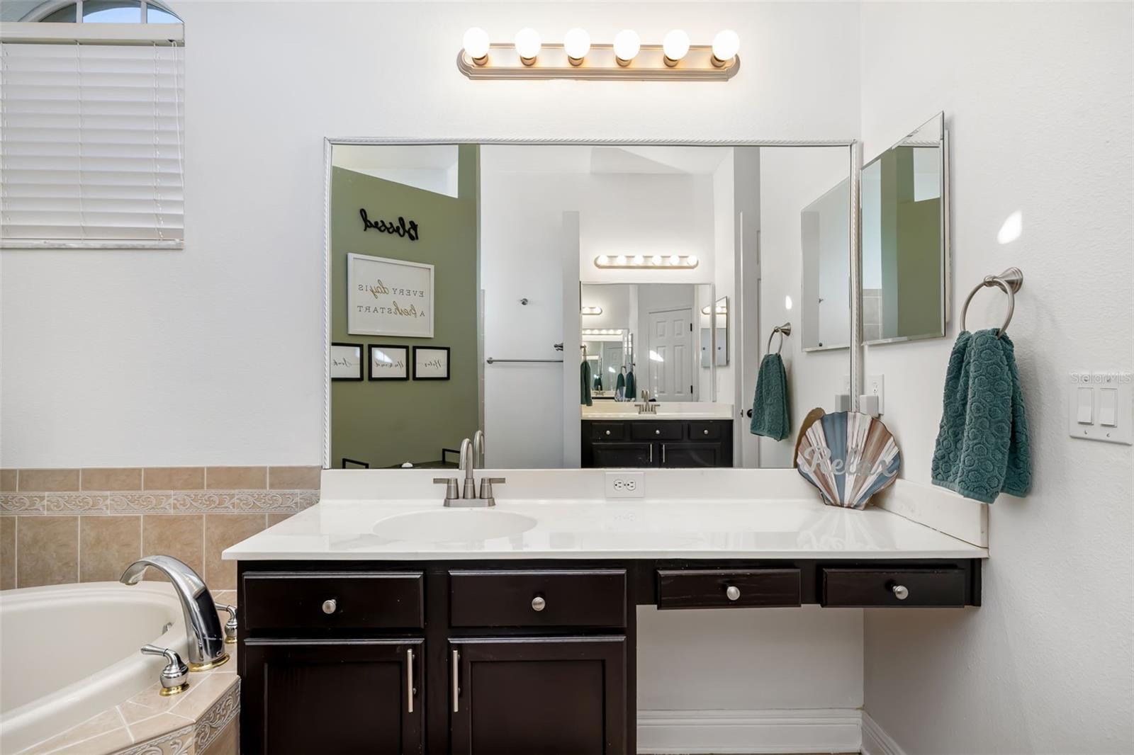 Image 23 of 87 For 9210 54th Court E