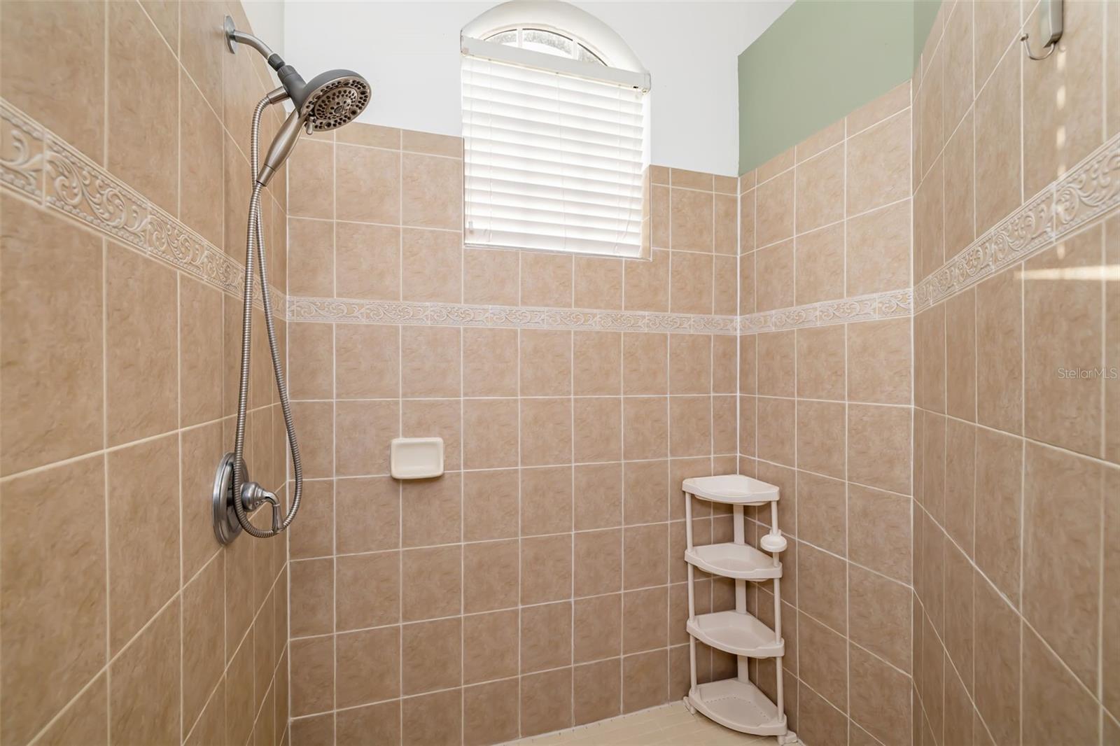 Image 25 of 87 For 9210 54th Court E