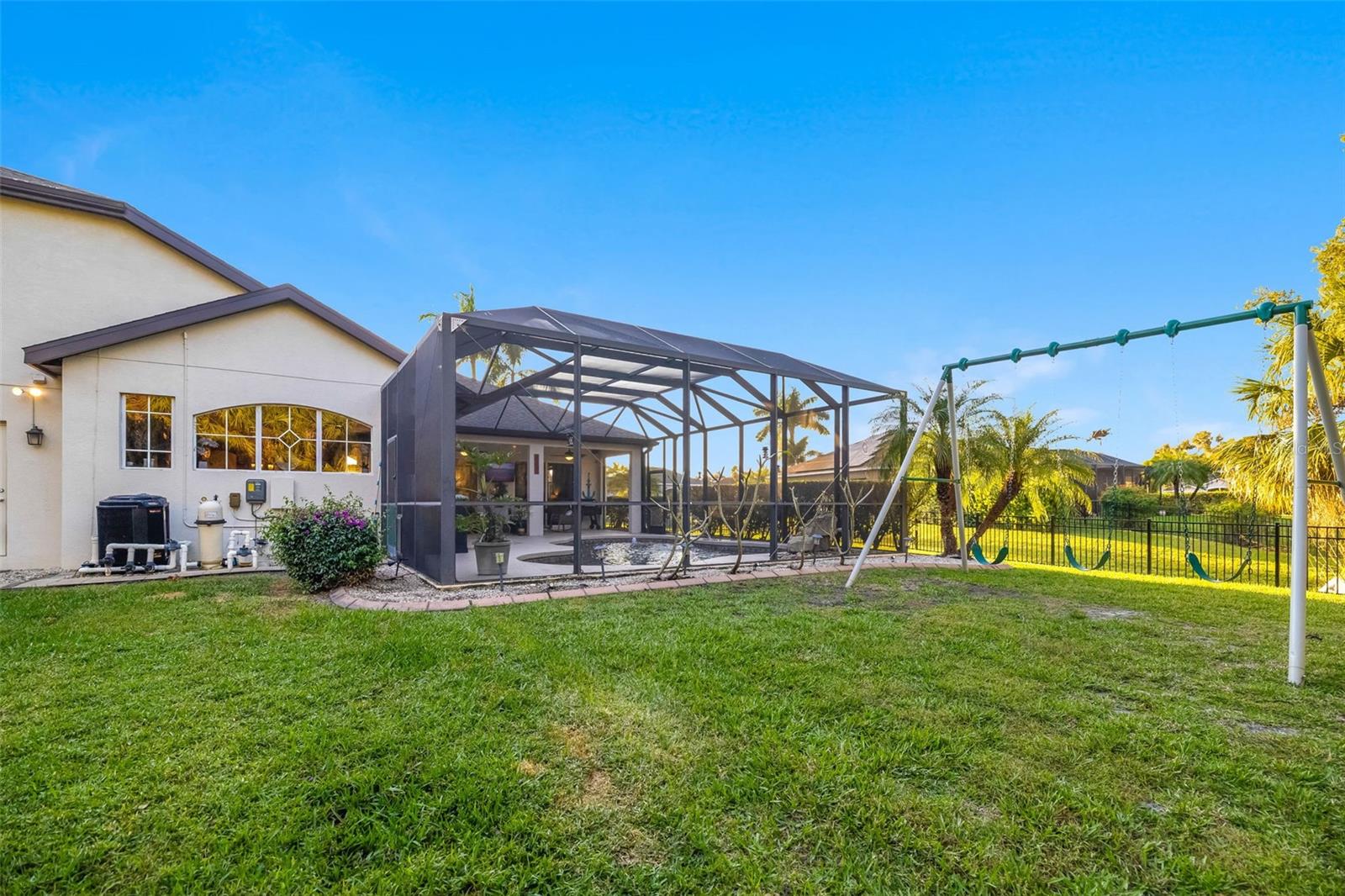 Image 44 of 87 For 9210 54th Court E