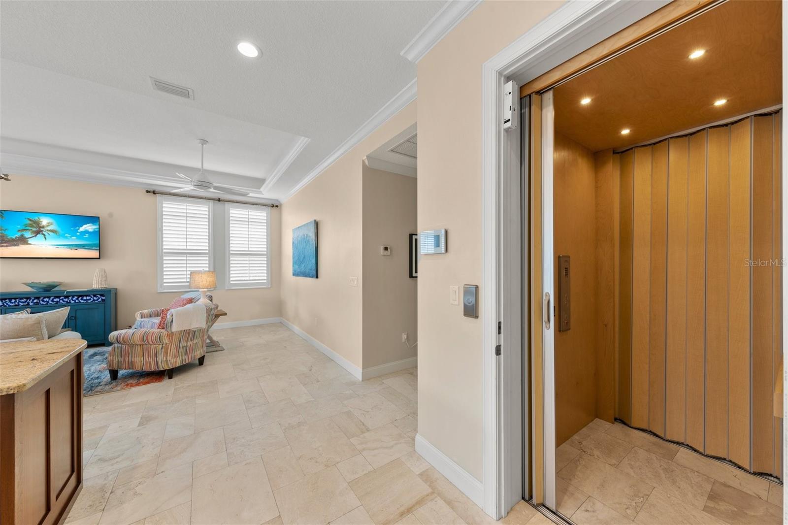 Image 12 of 43 For 1021 Crescent Street 1