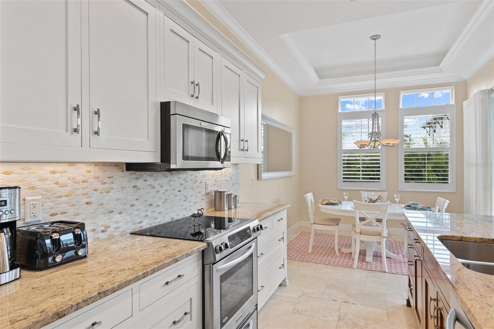 Image 14 of 43 For 1021 Crescent Street 1