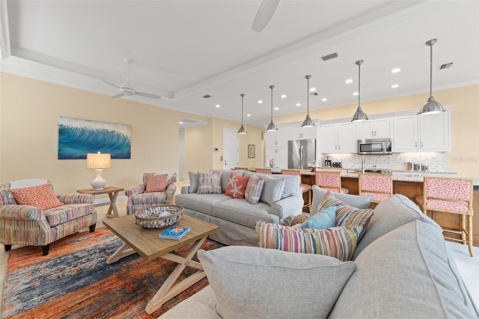 Image 8 of 43 For 1021 Crescent Street 1