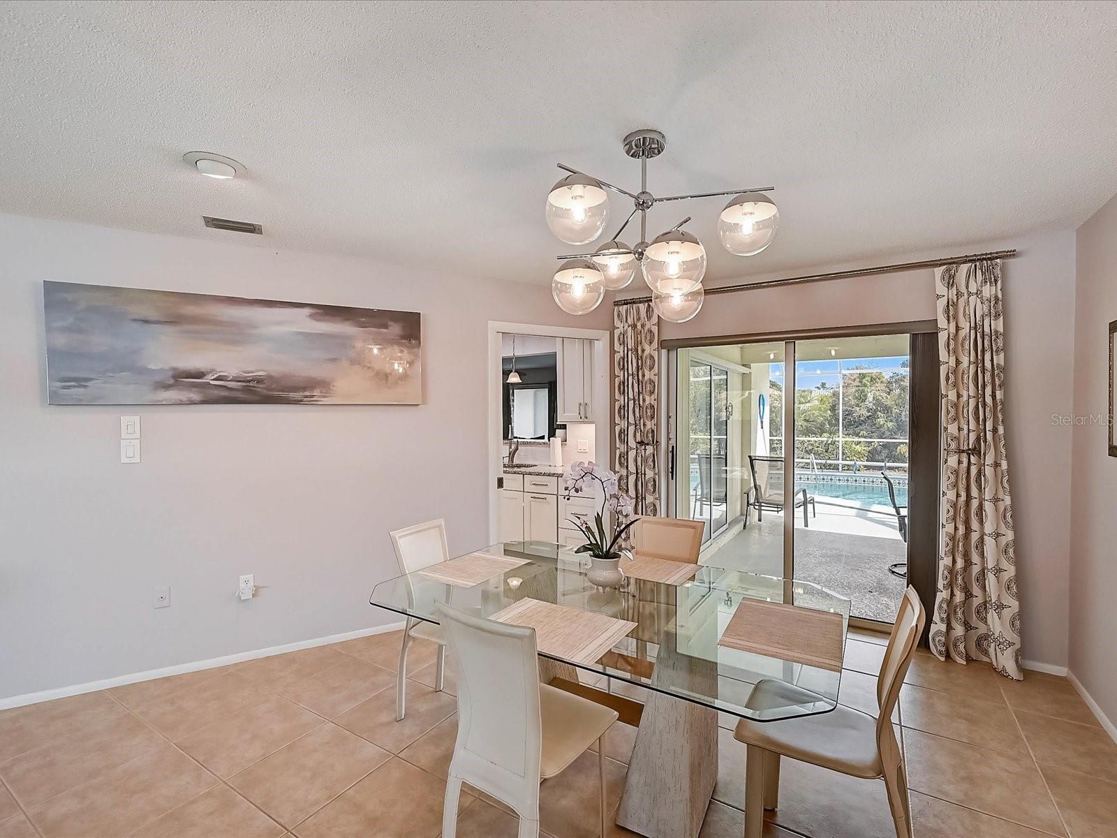 Image 12 of 93 For 10 Stone Mountain Boulevard