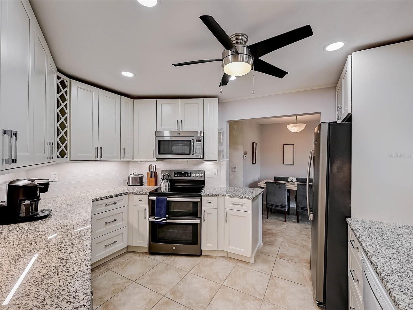 Image 21 of 93 For 10 Stone Mountain Boulevard