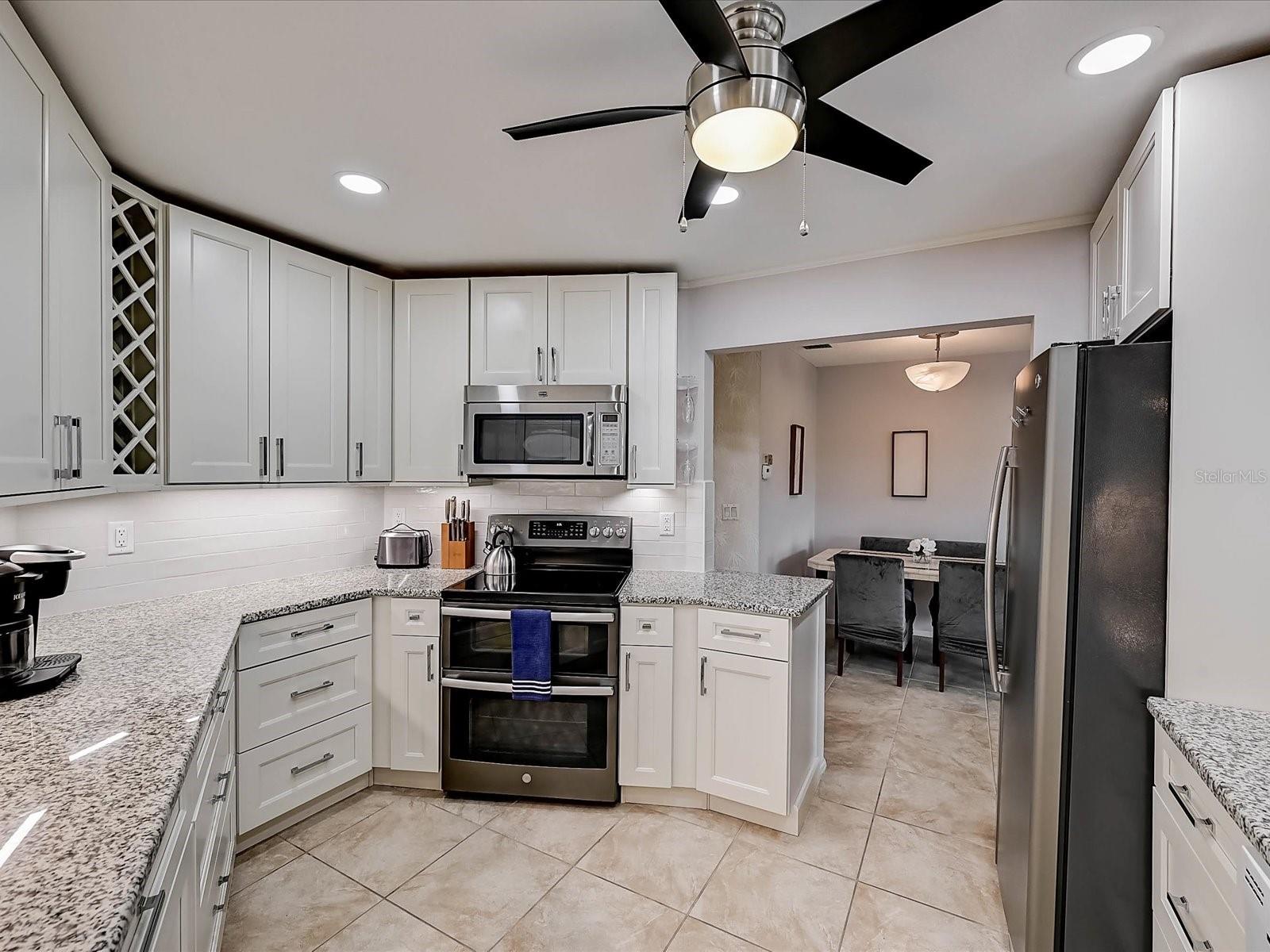 Image 22 of 93 For 10 Stone Mountain Boulevard