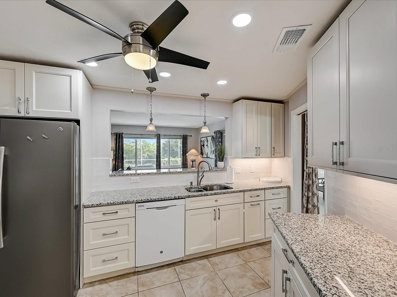 Image 23 of 93 For 10 Stone Mountain Boulevard