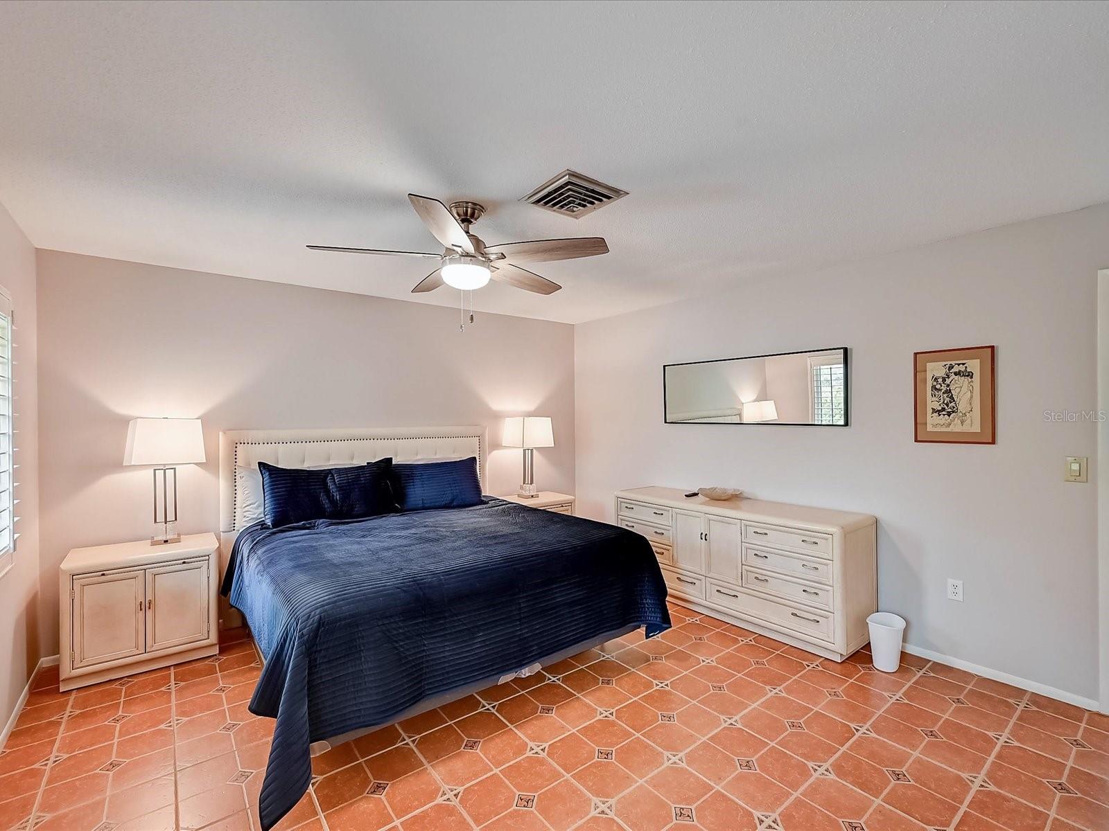 Image 26 of 93 For 10 Stone Mountain Boulevard