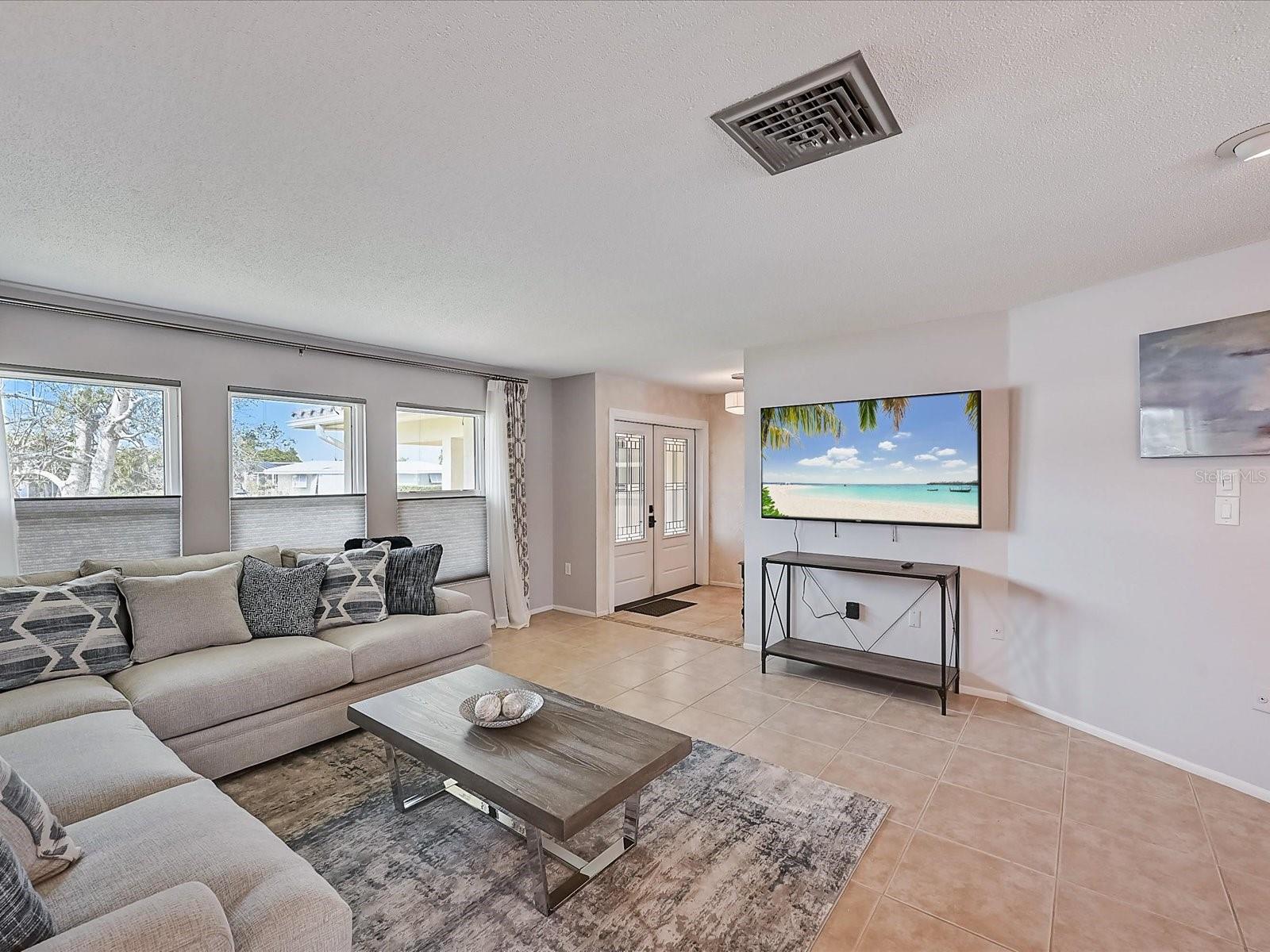 Image 8 of 93 For 10 Stone Mountain Boulevard