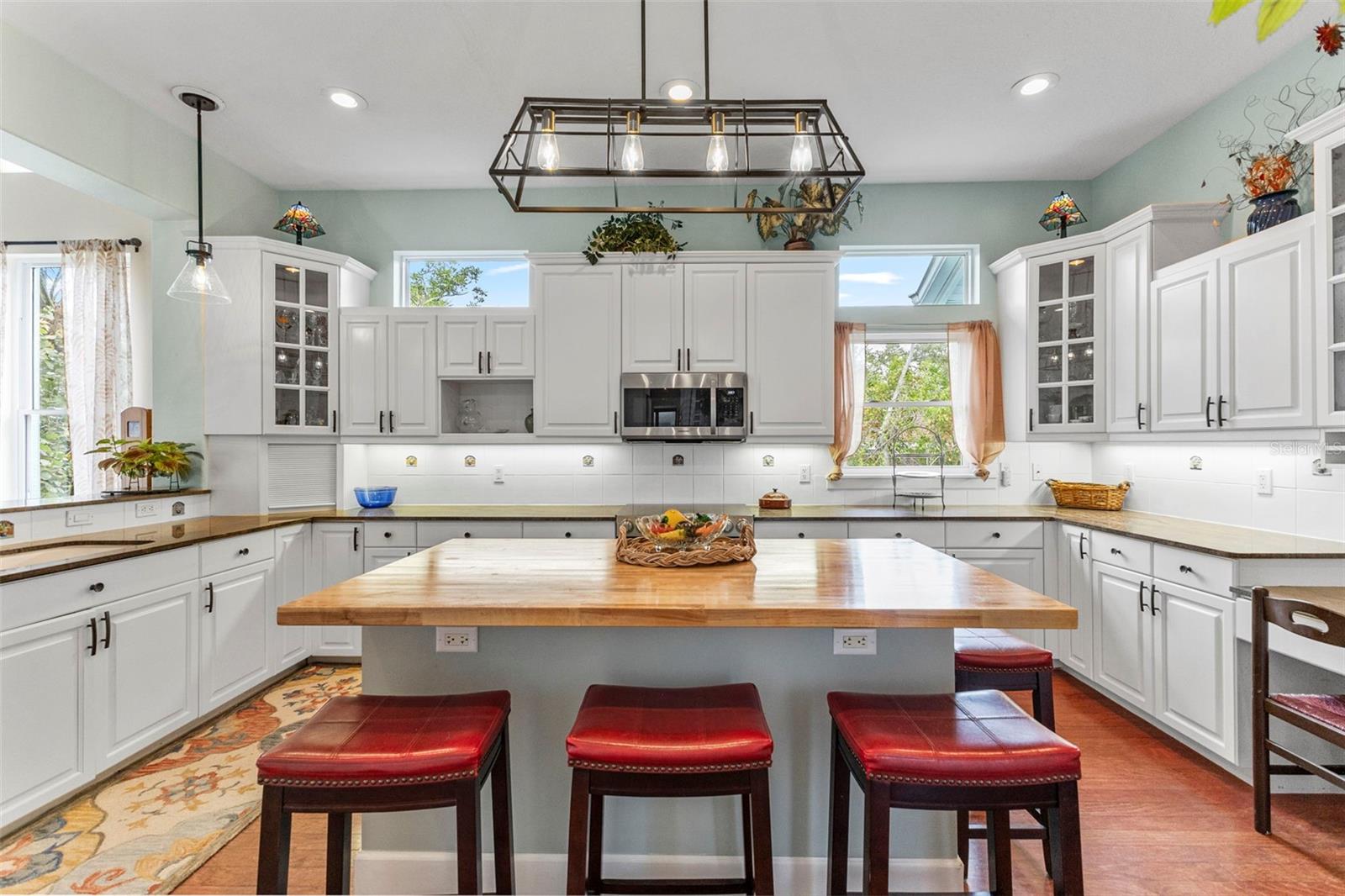 Image 18 of 54 For 5334 Calle Florida