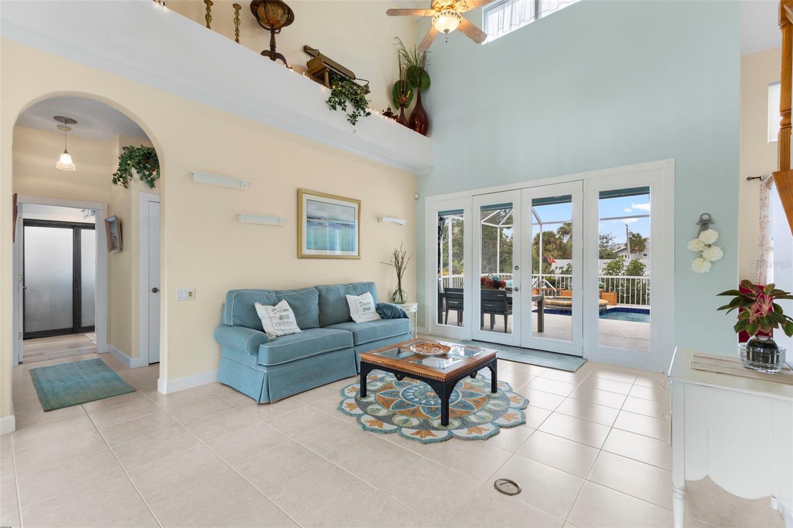 Image 26 of 54 For 5334 Calle Florida