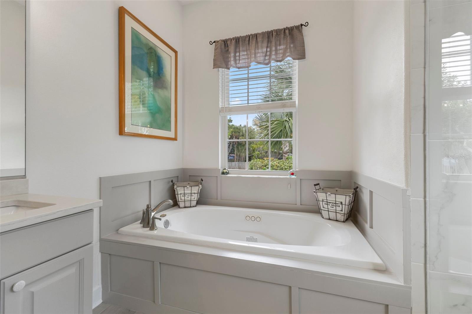 Image 28 of 54 For 5334 Calle Florida